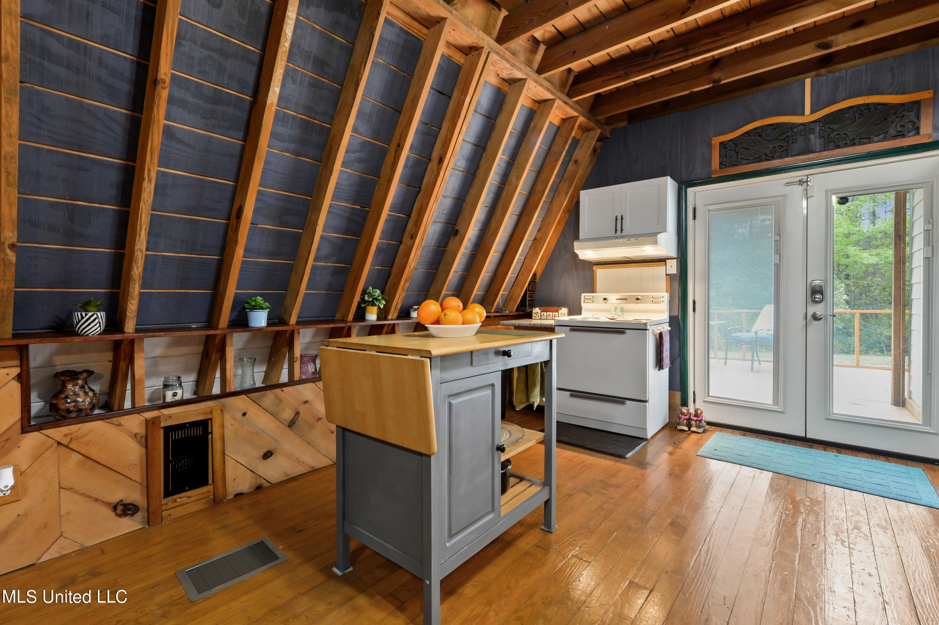 25541 Broadridge Drive Property Photo 11