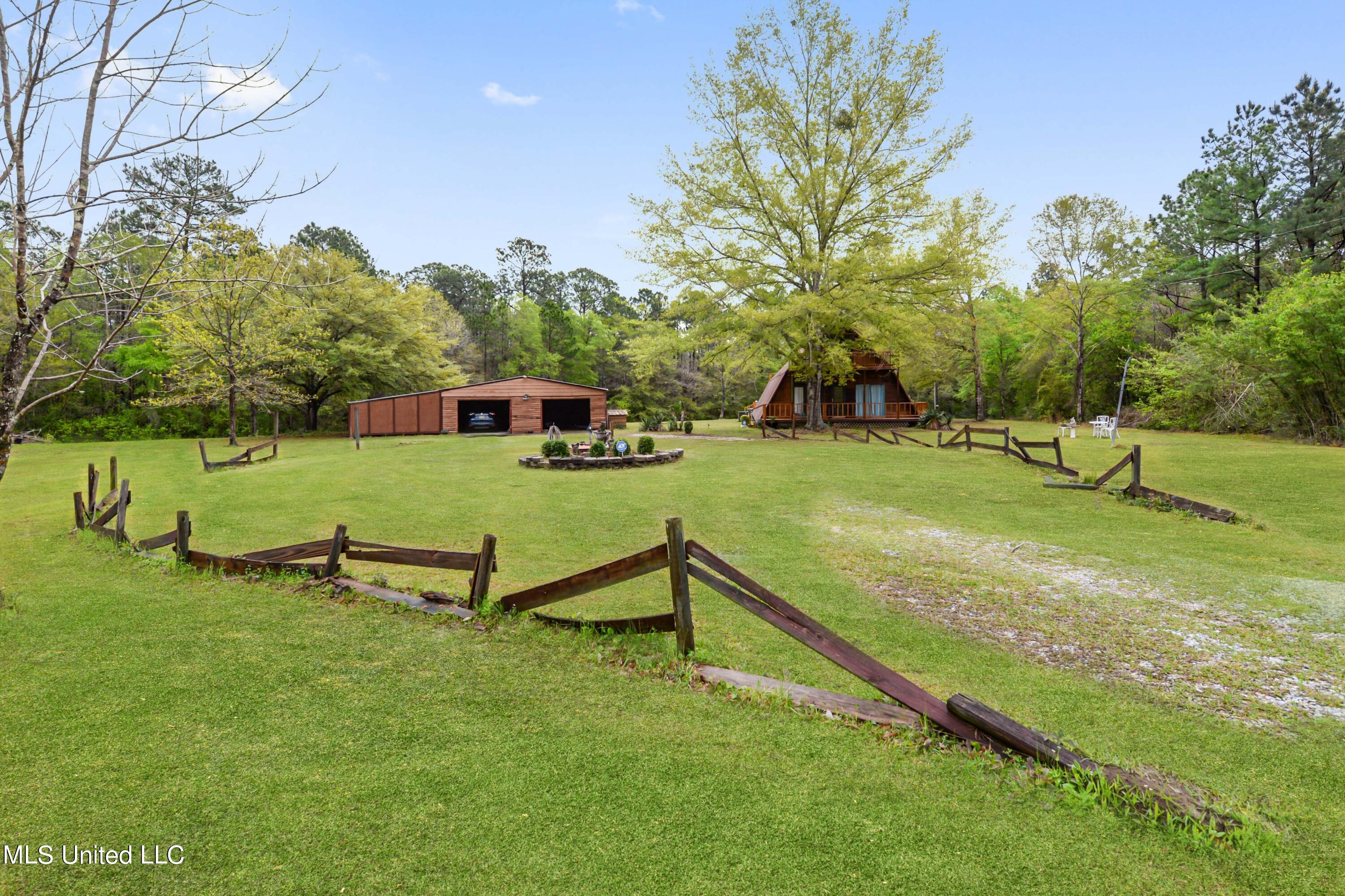 25541 Broadridge Drive Property Photo 25