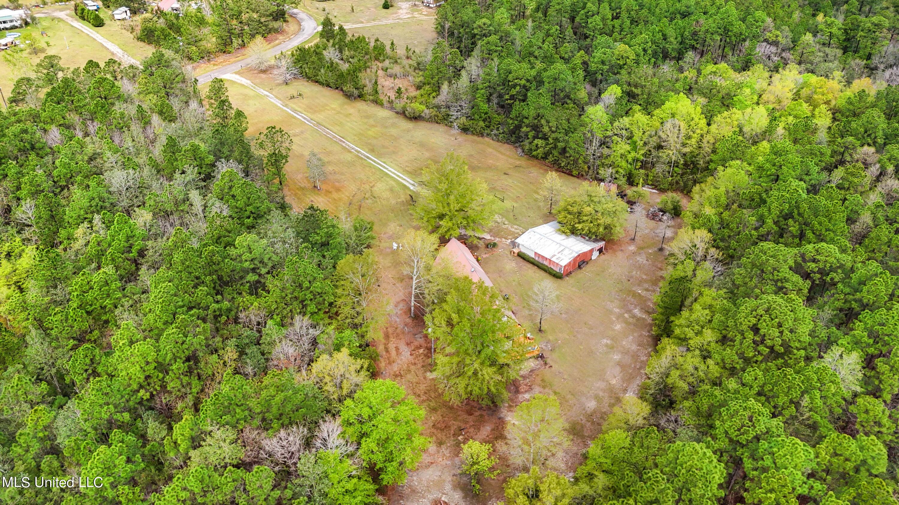 25541 Broadridge Drive Property Photo 32