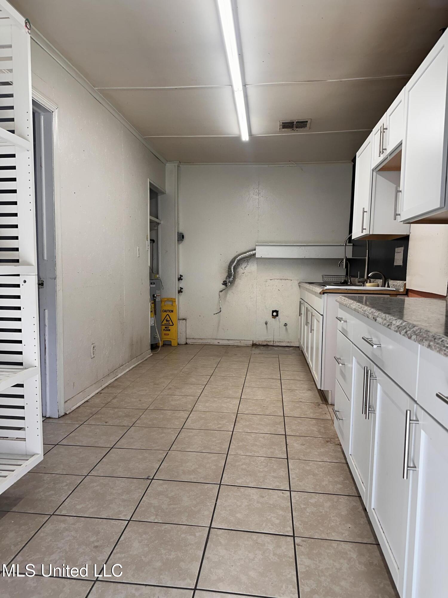 7041/7047 Kiln Delisle Road Property Photo 5