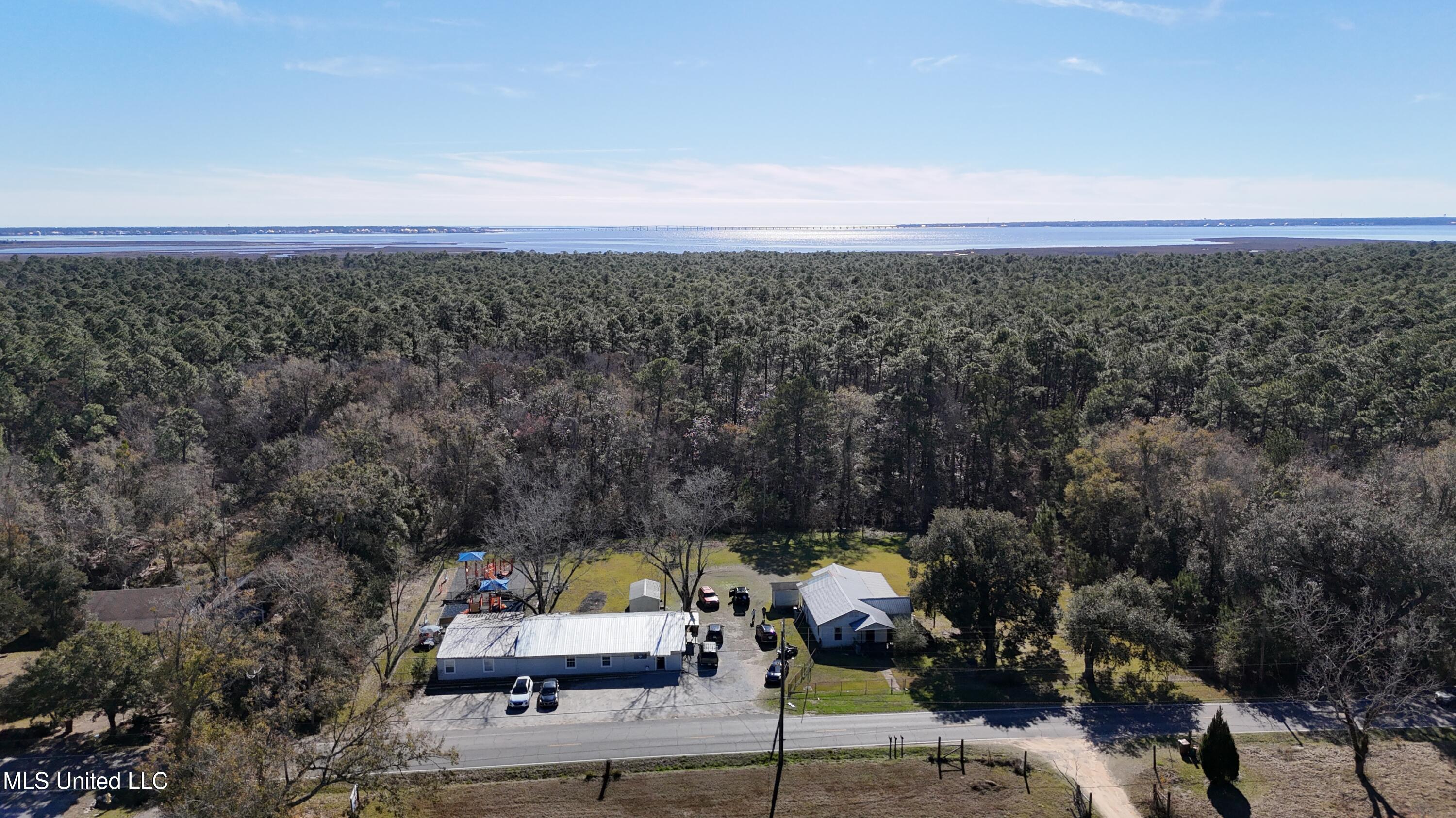 7041/7047 Kiln Delisle Road Property Photo 1