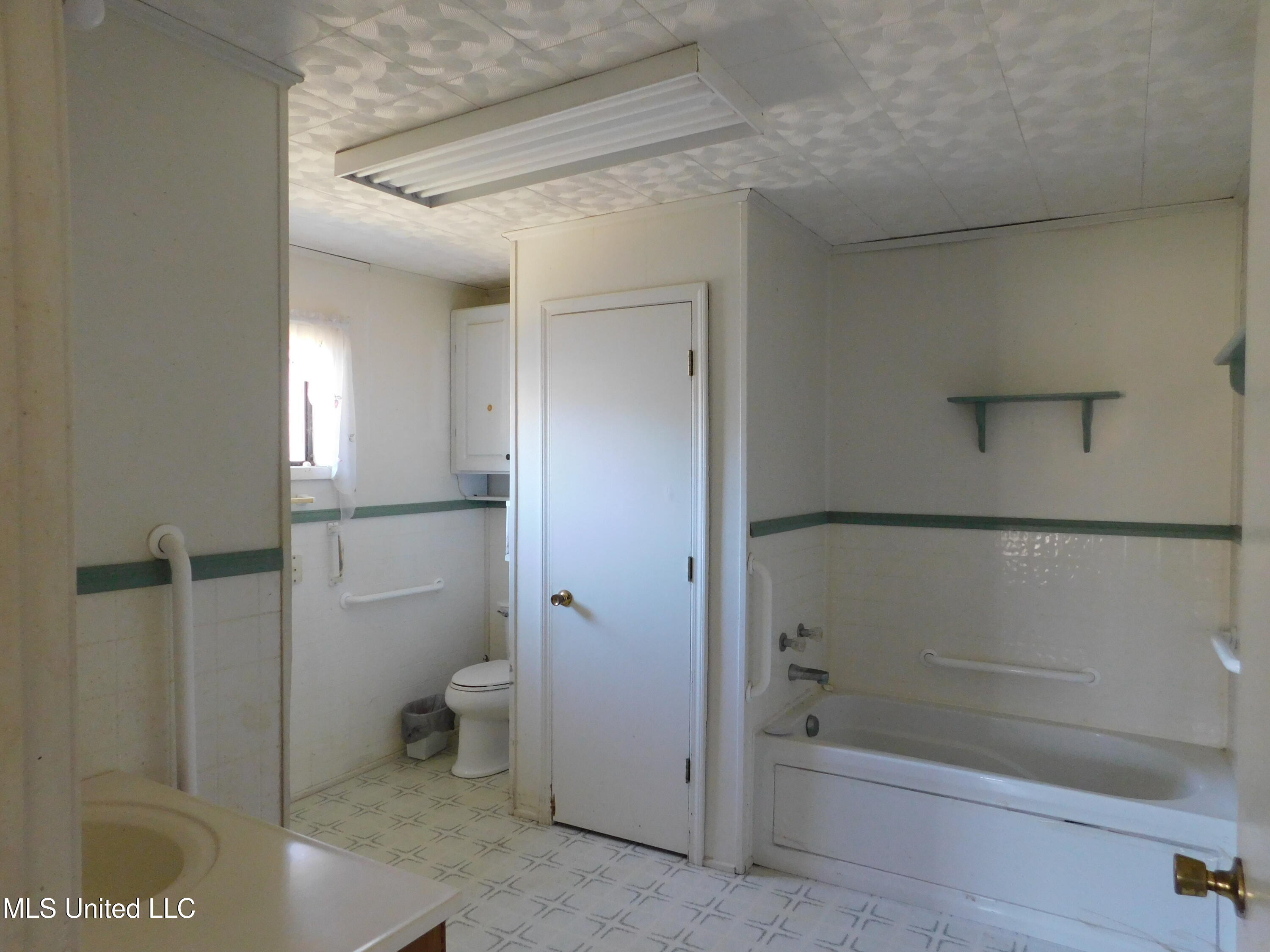 7041/7047 Kiln Delisle Road Property Photo 9