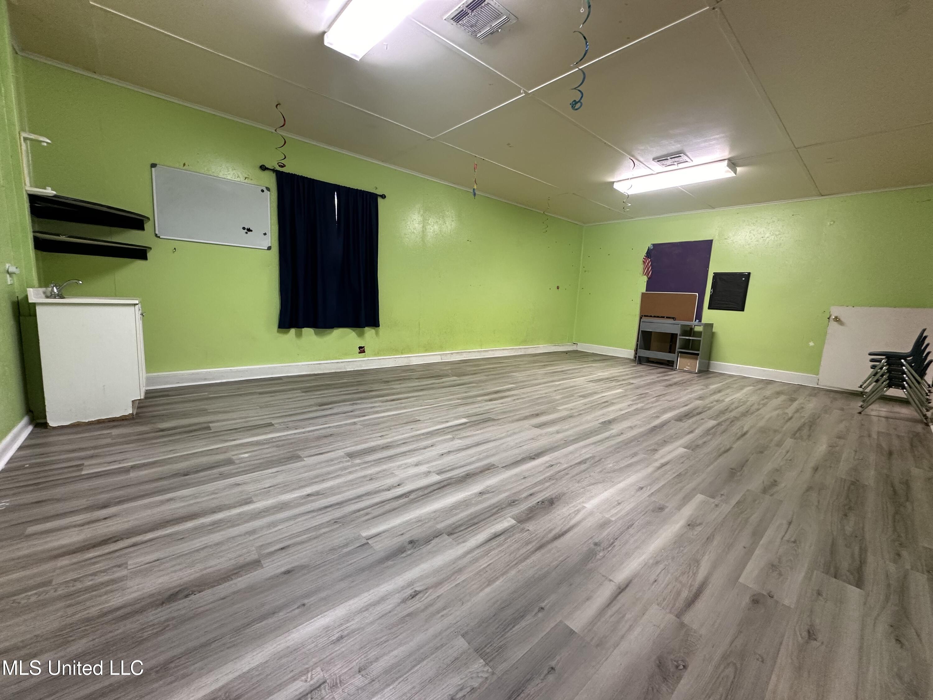 7041/7047 Kiln Delisle Road Property Photo 21