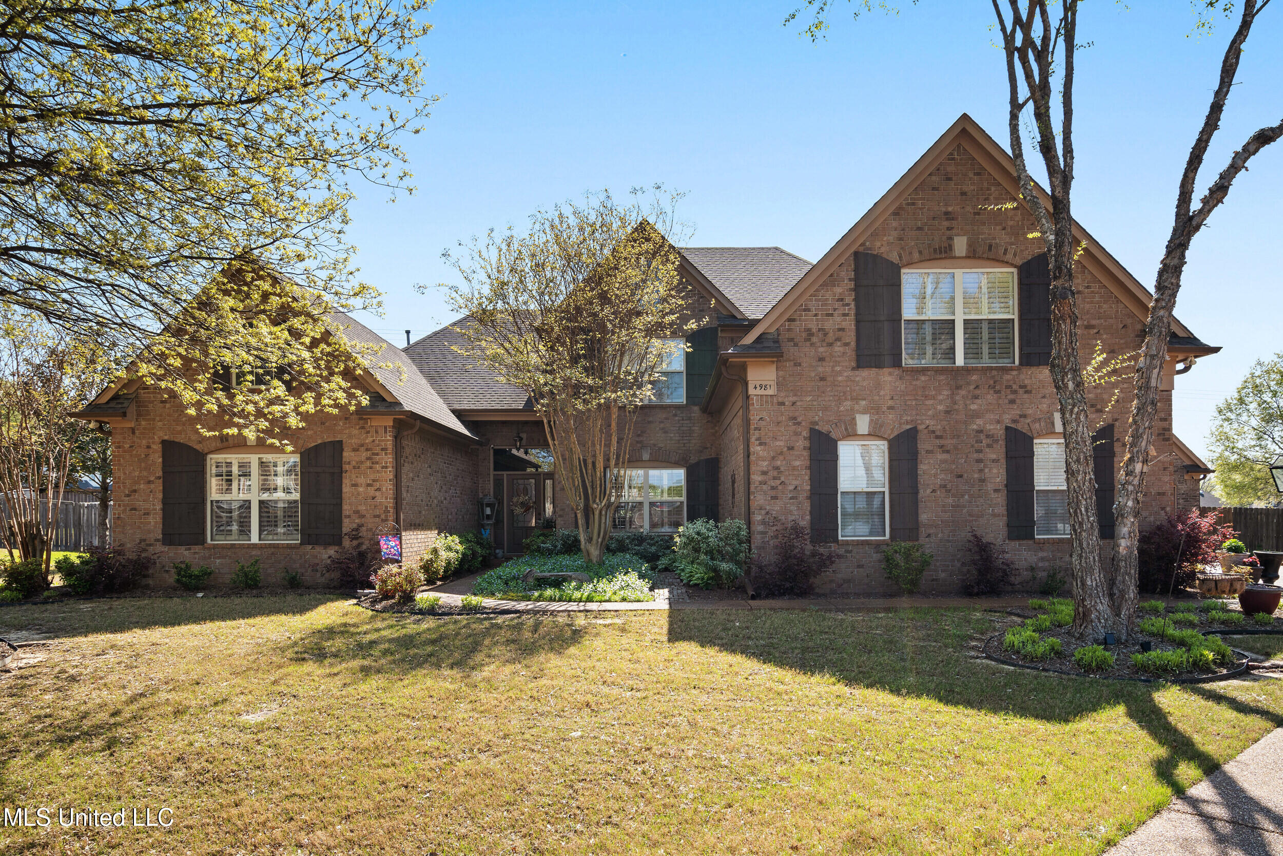 4981 Waterstone Cove Property Photo 1