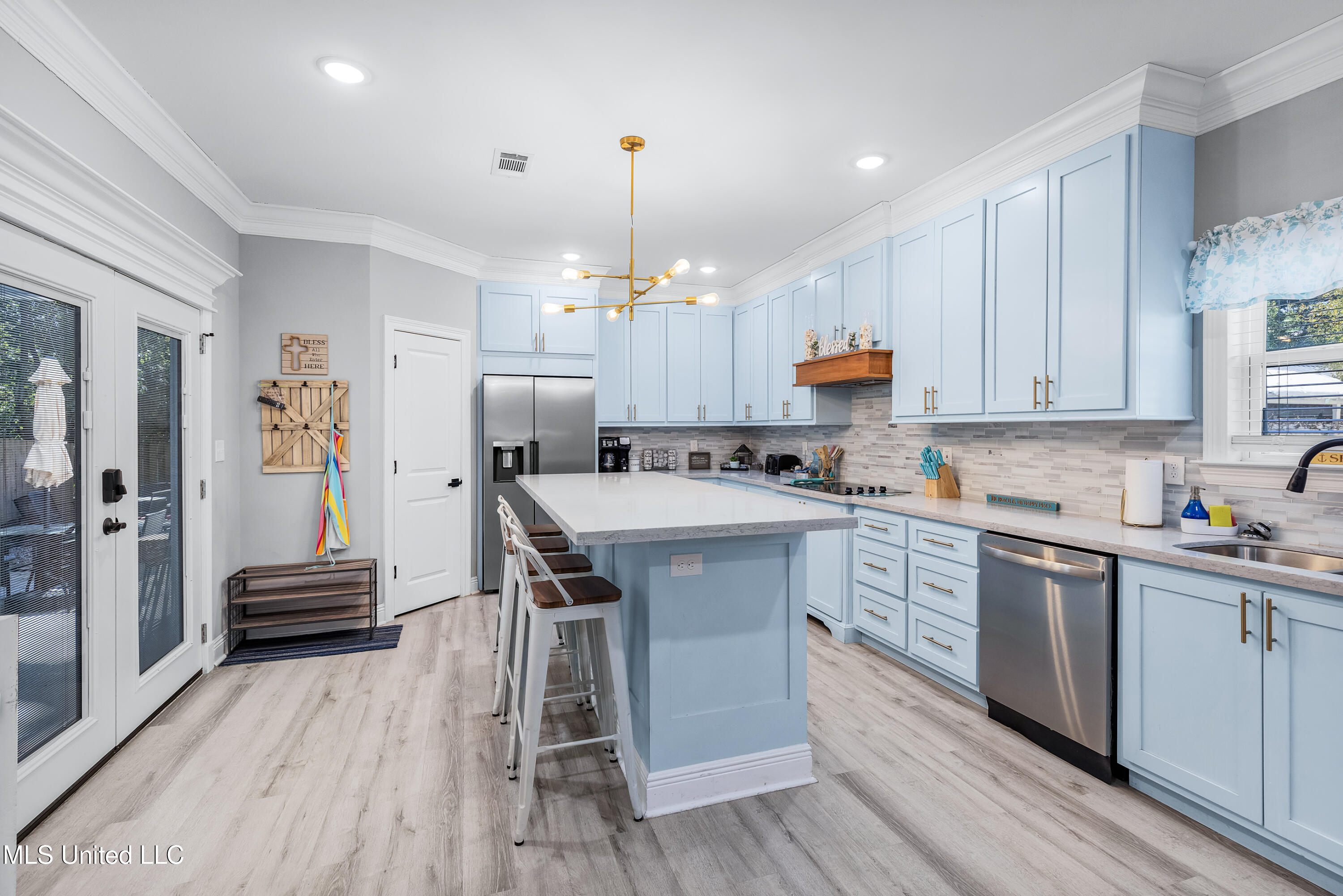 1729 3rd Street Property Photo 6