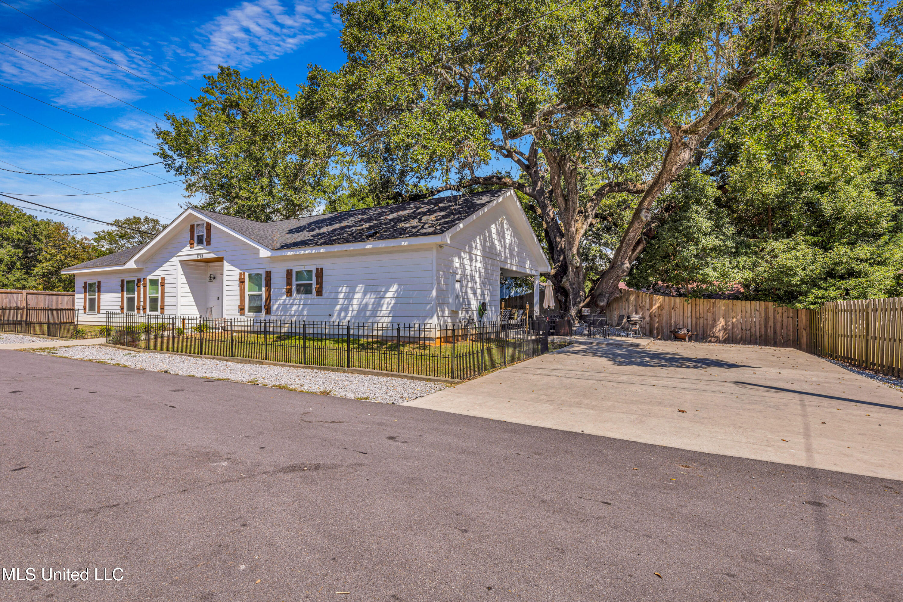 1729 3rd Street Property Photo 25