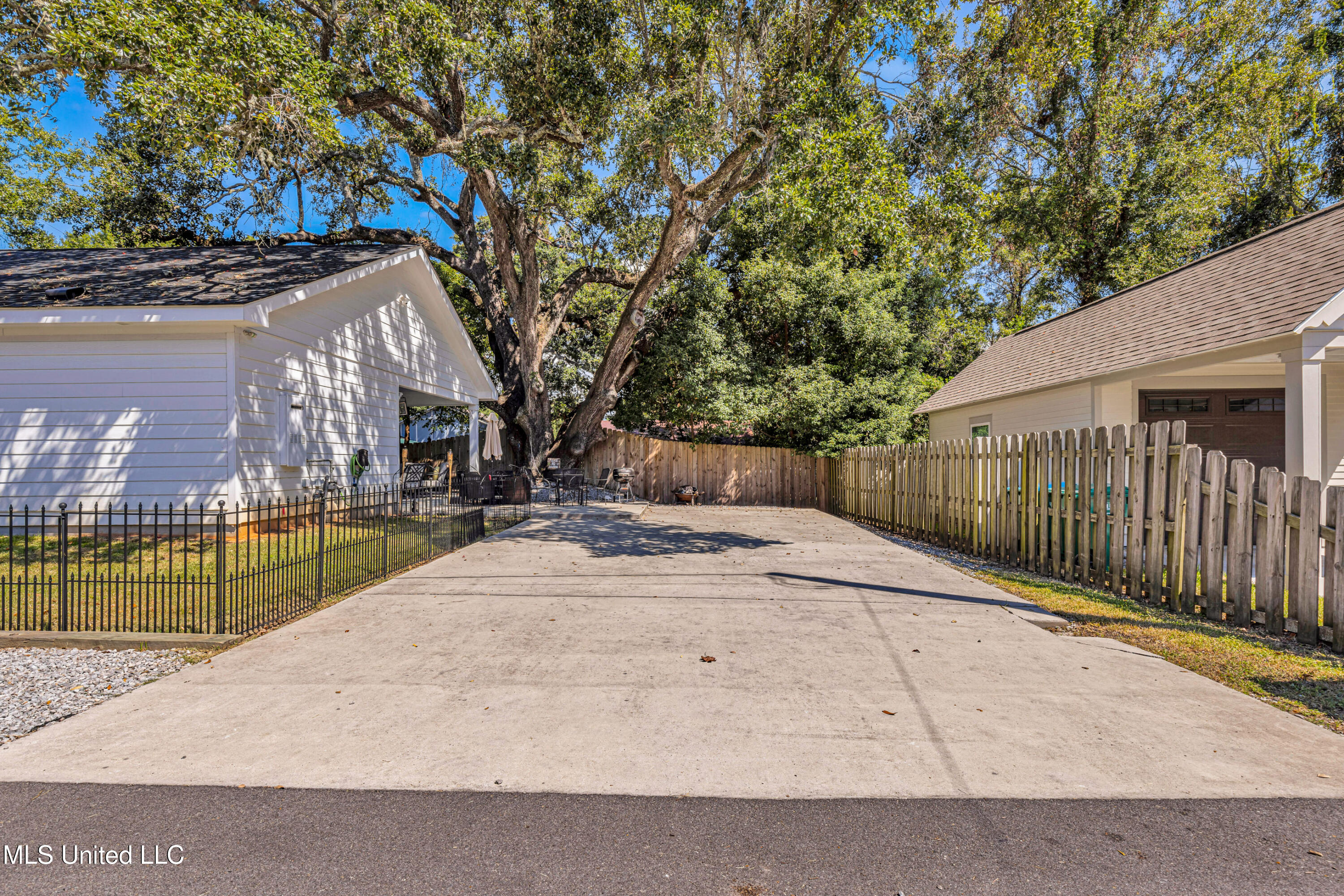 1729 3rd Street Property Photo 27
