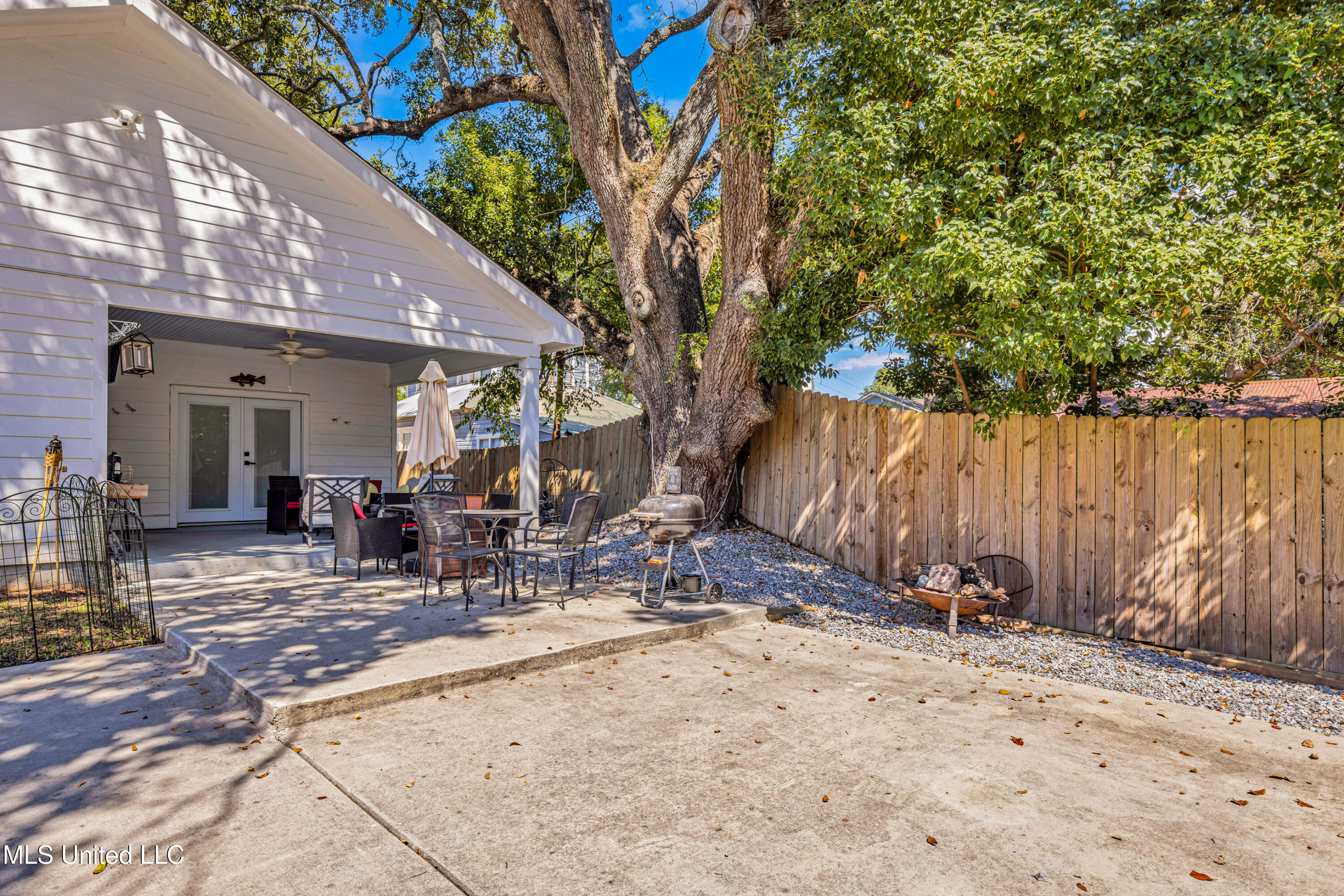 1729 3rd Street Property Photo 28