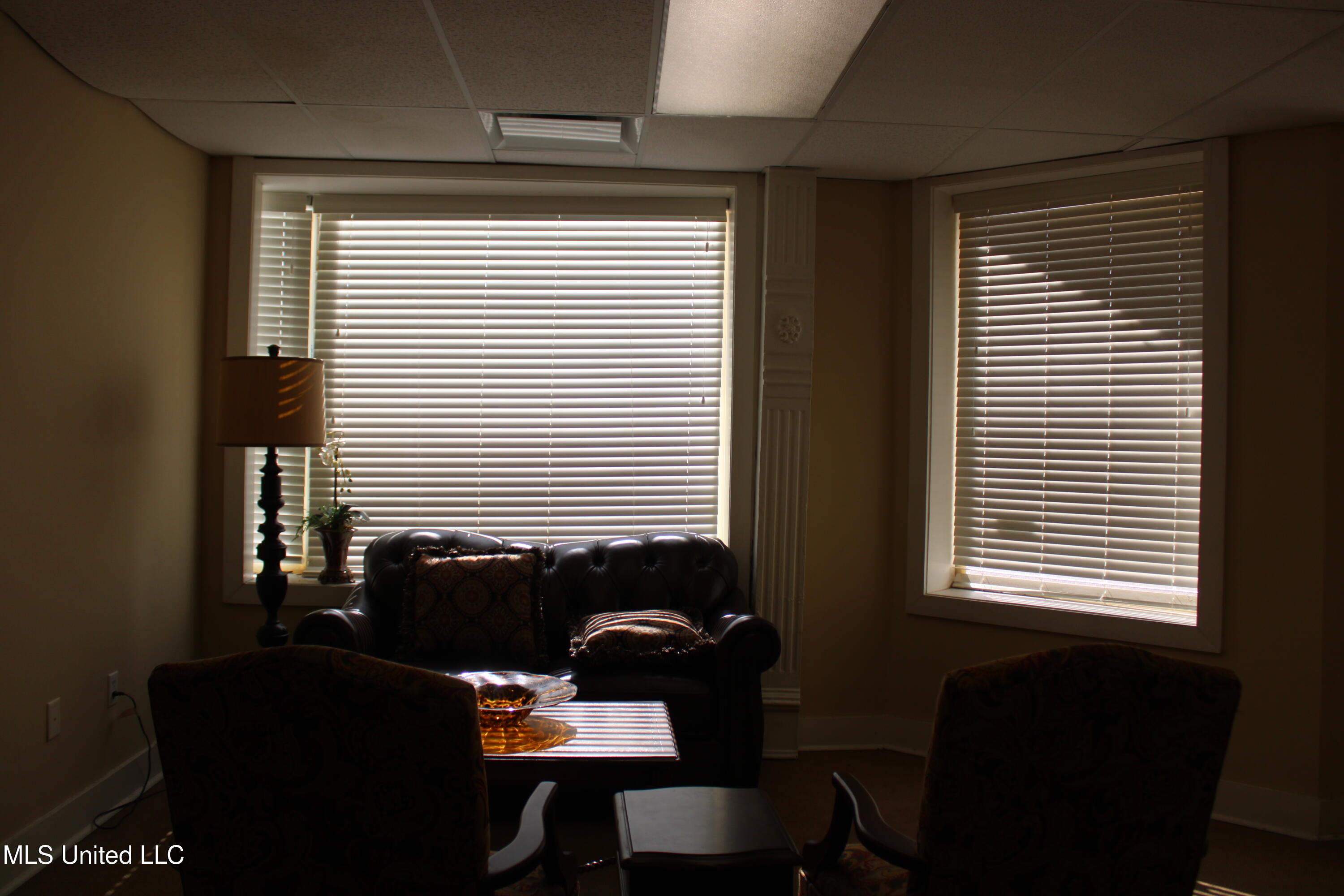 130 W College Avenue Property Photo 8