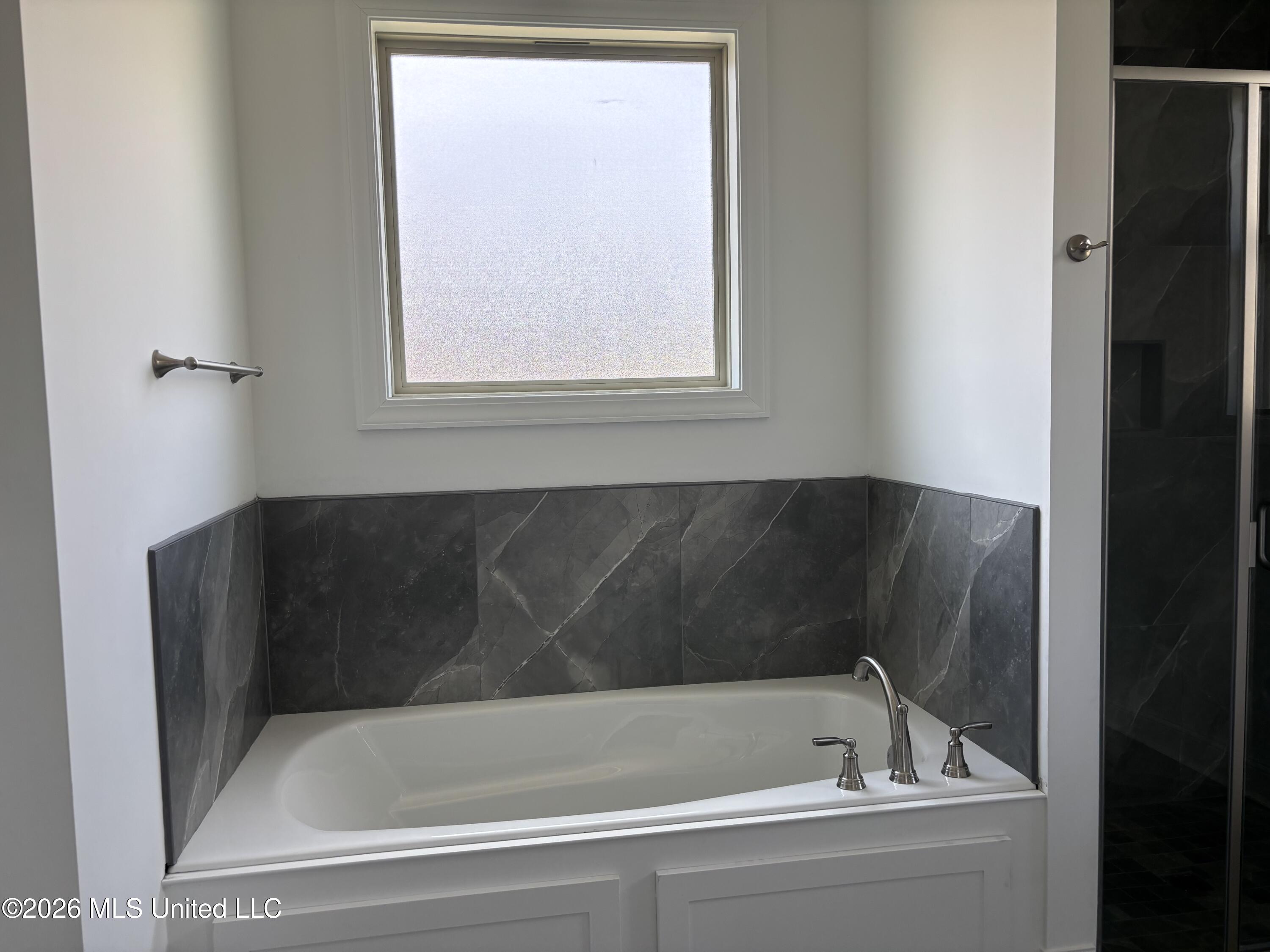 114 Trace Pointe Place Property Photo 9