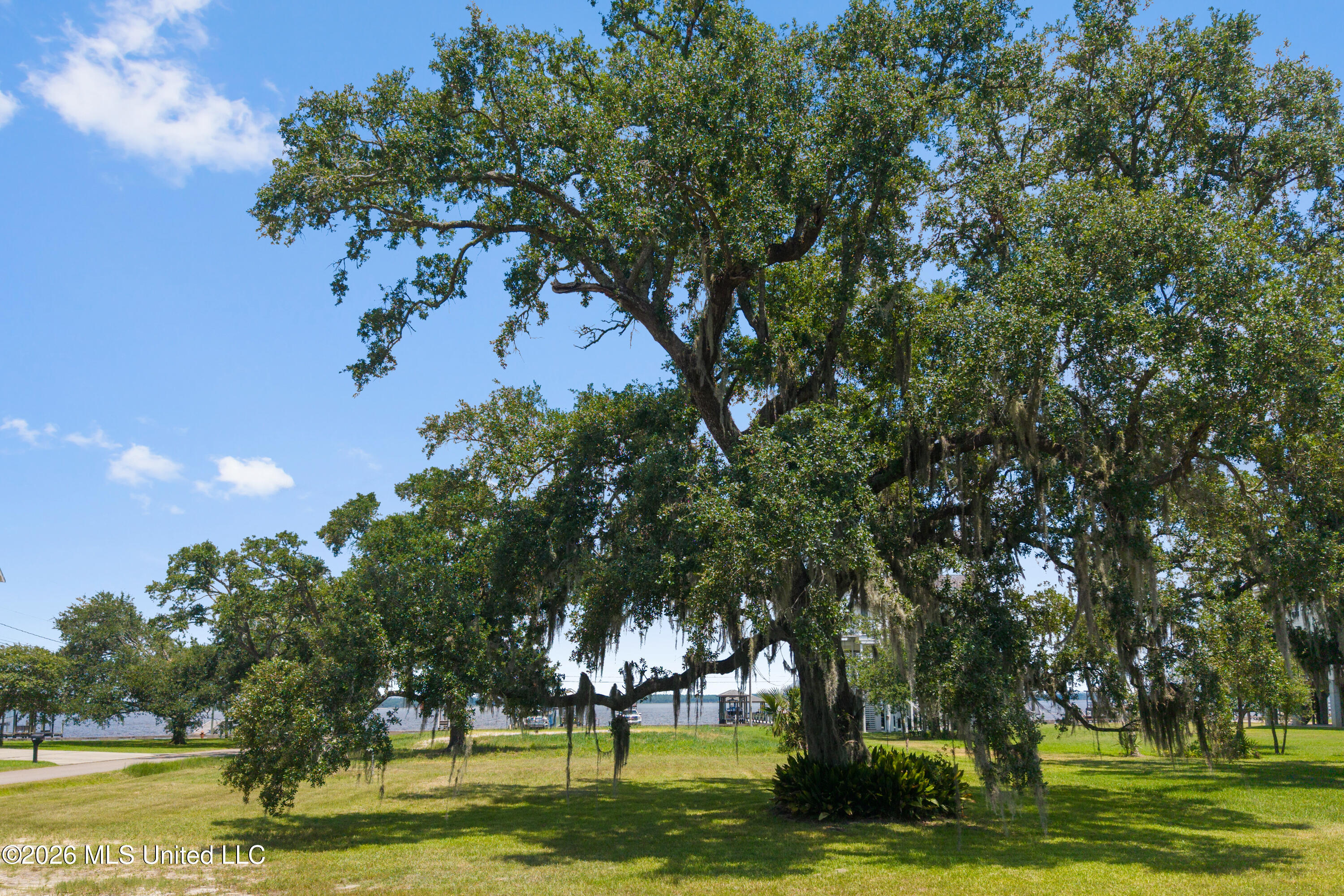 Engman Avenue Property Photo 1