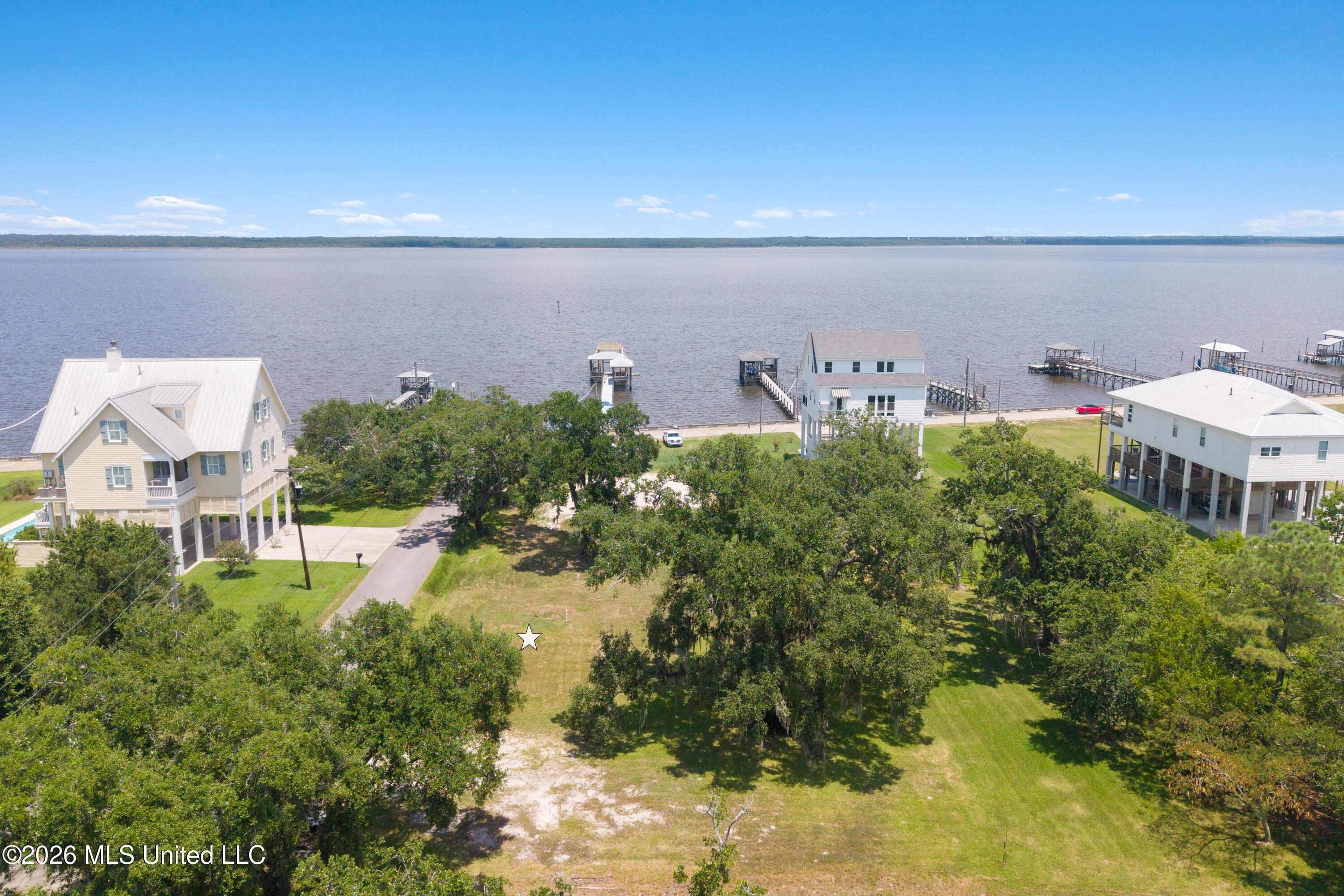 Engman Avenue Property Photo 8