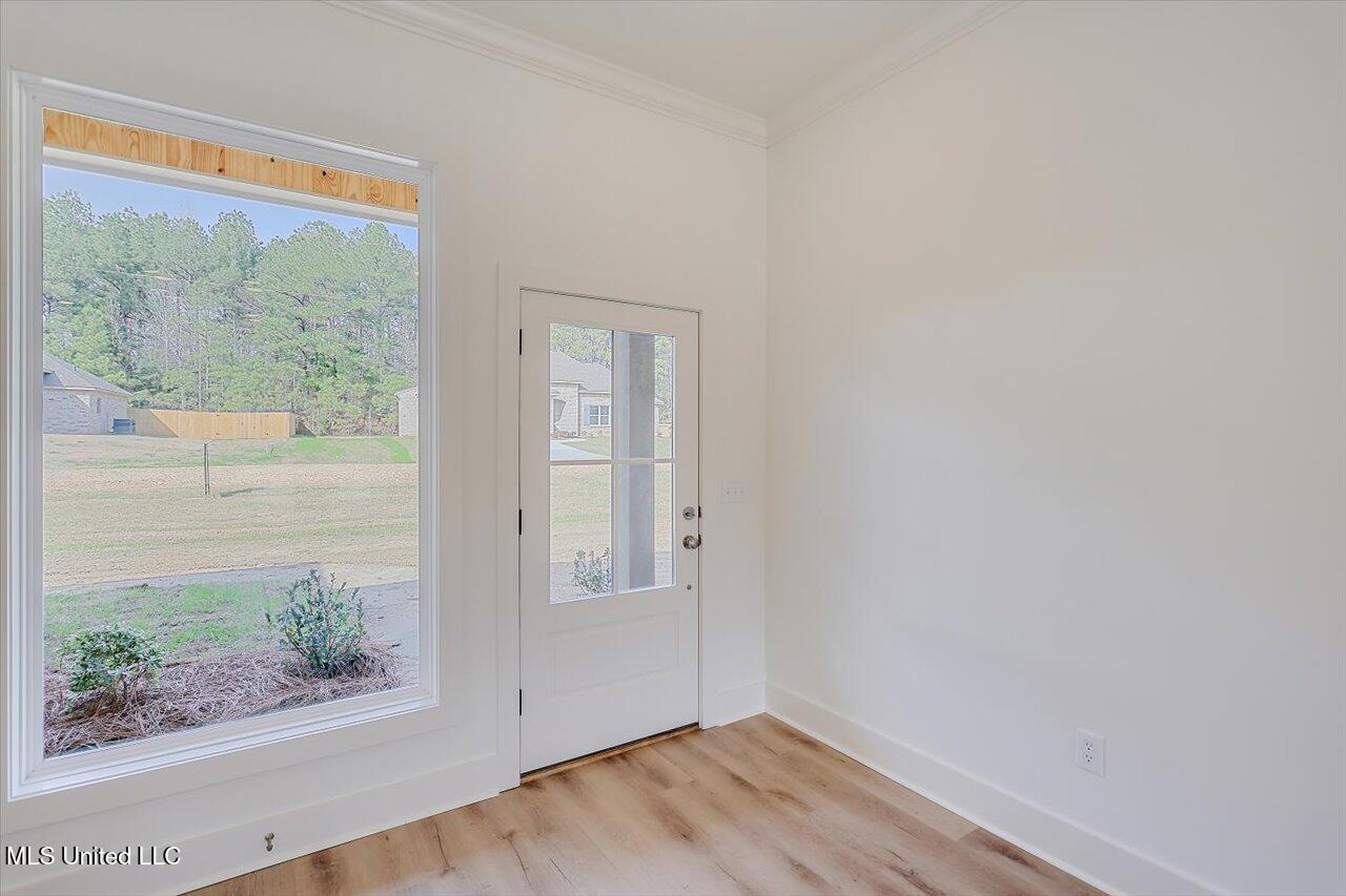 207 Nw Dolly Lane Property Photo 3