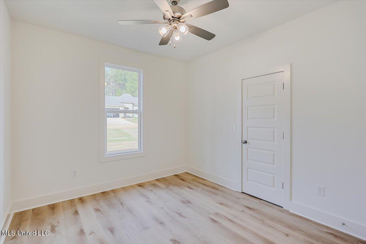 207 Nw Dolly Lane Property Photo 20