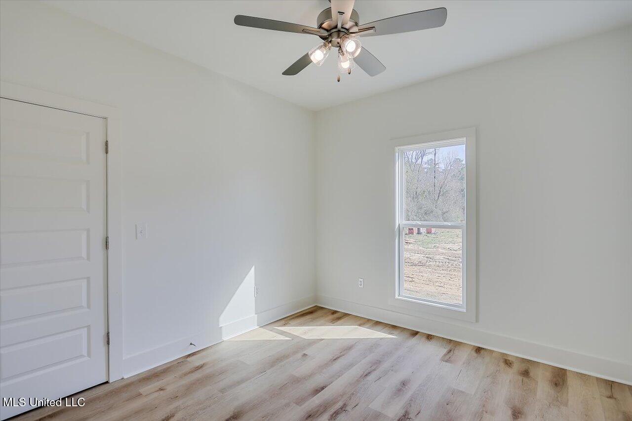 207 Nw Dolly Lane Property Photo 24