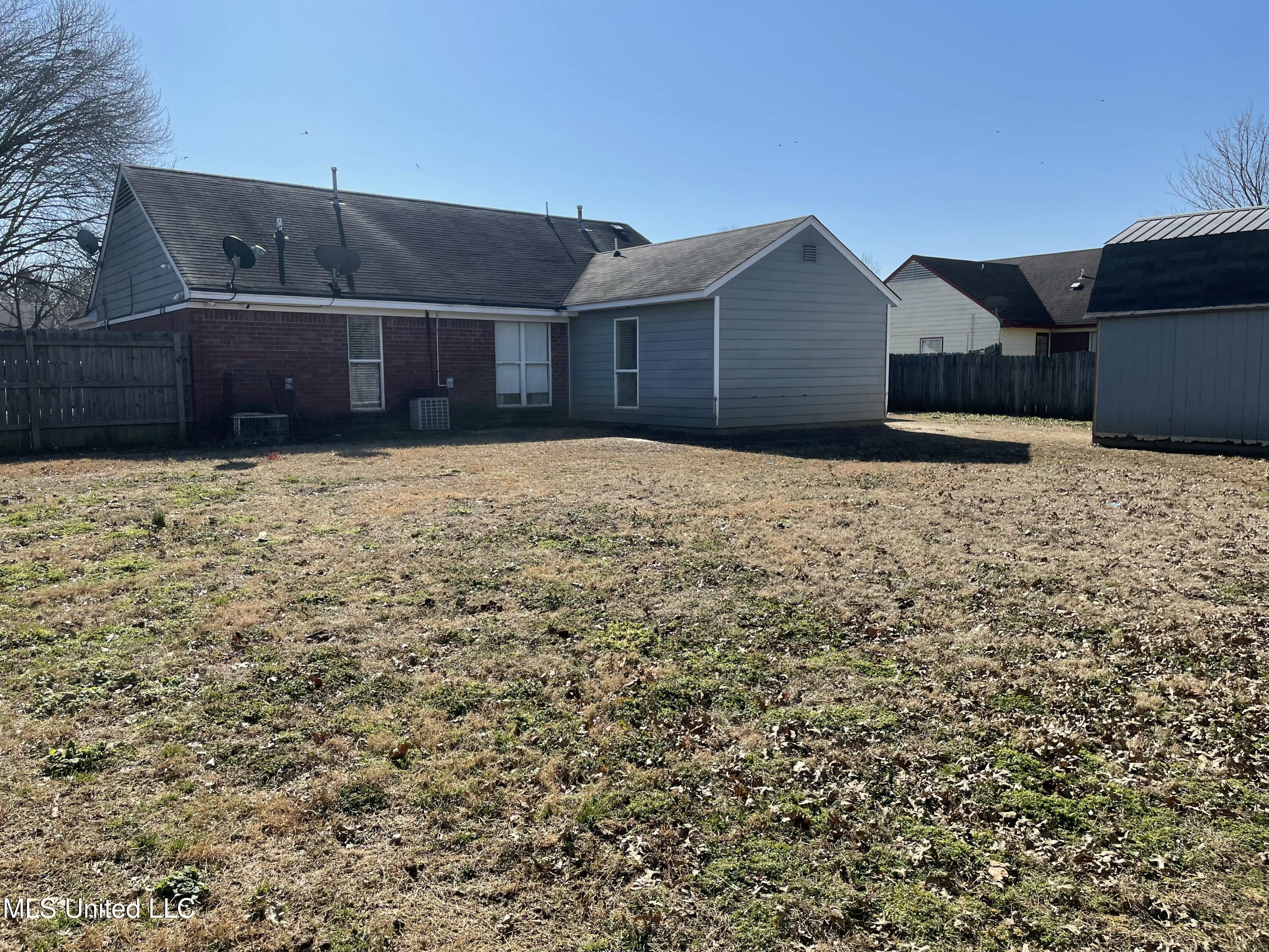 4178 Blackstone Drive Property Photo 8