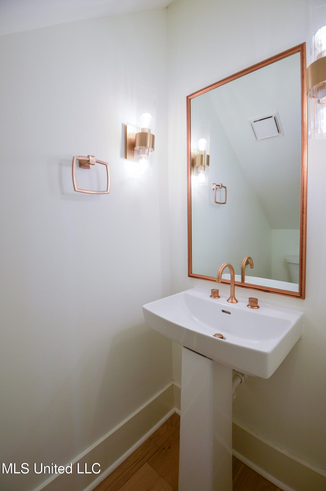 319 Ryan Avenue Property Photo 15