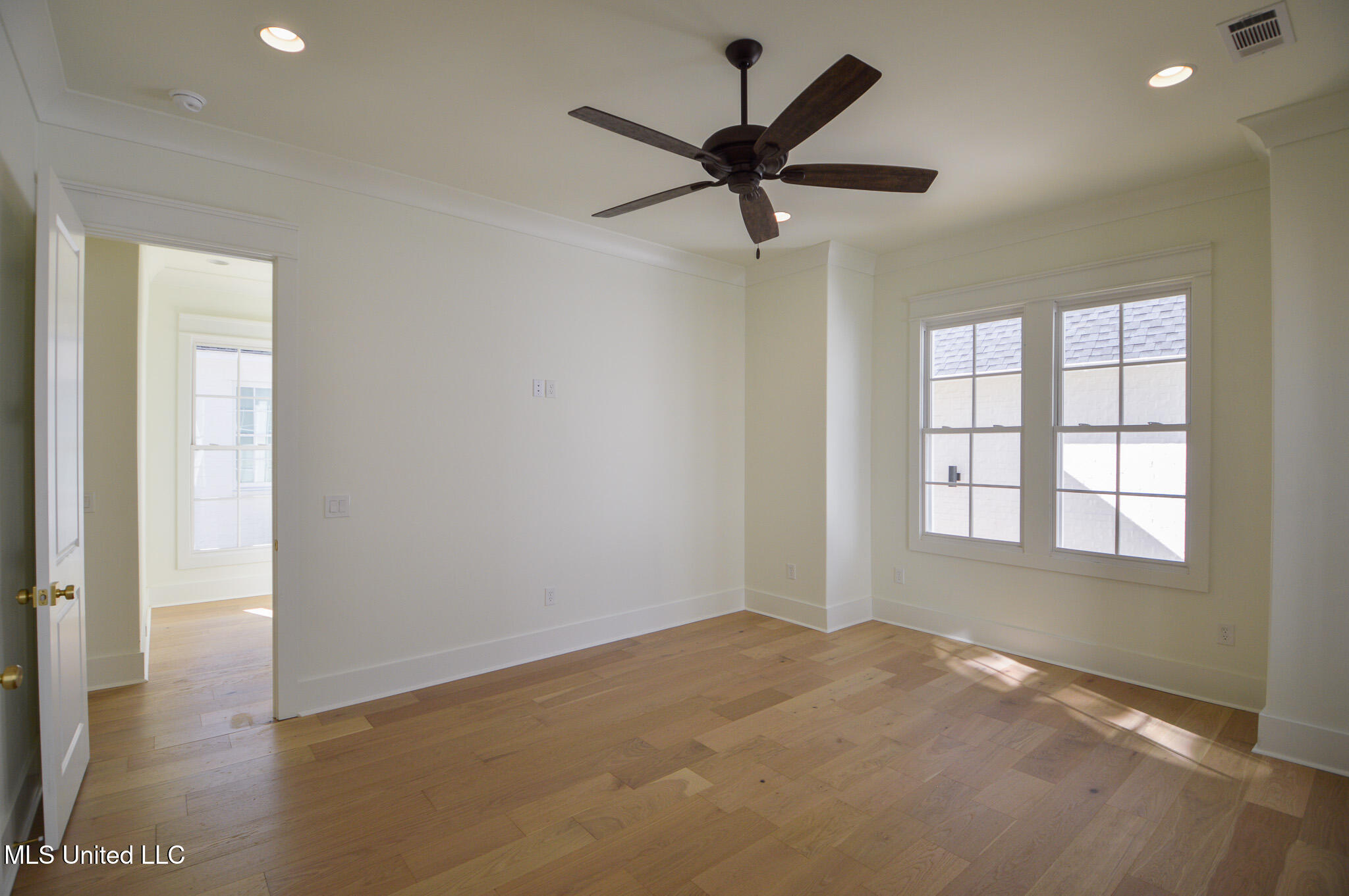 319 Ryan Avenue Property Photo 19