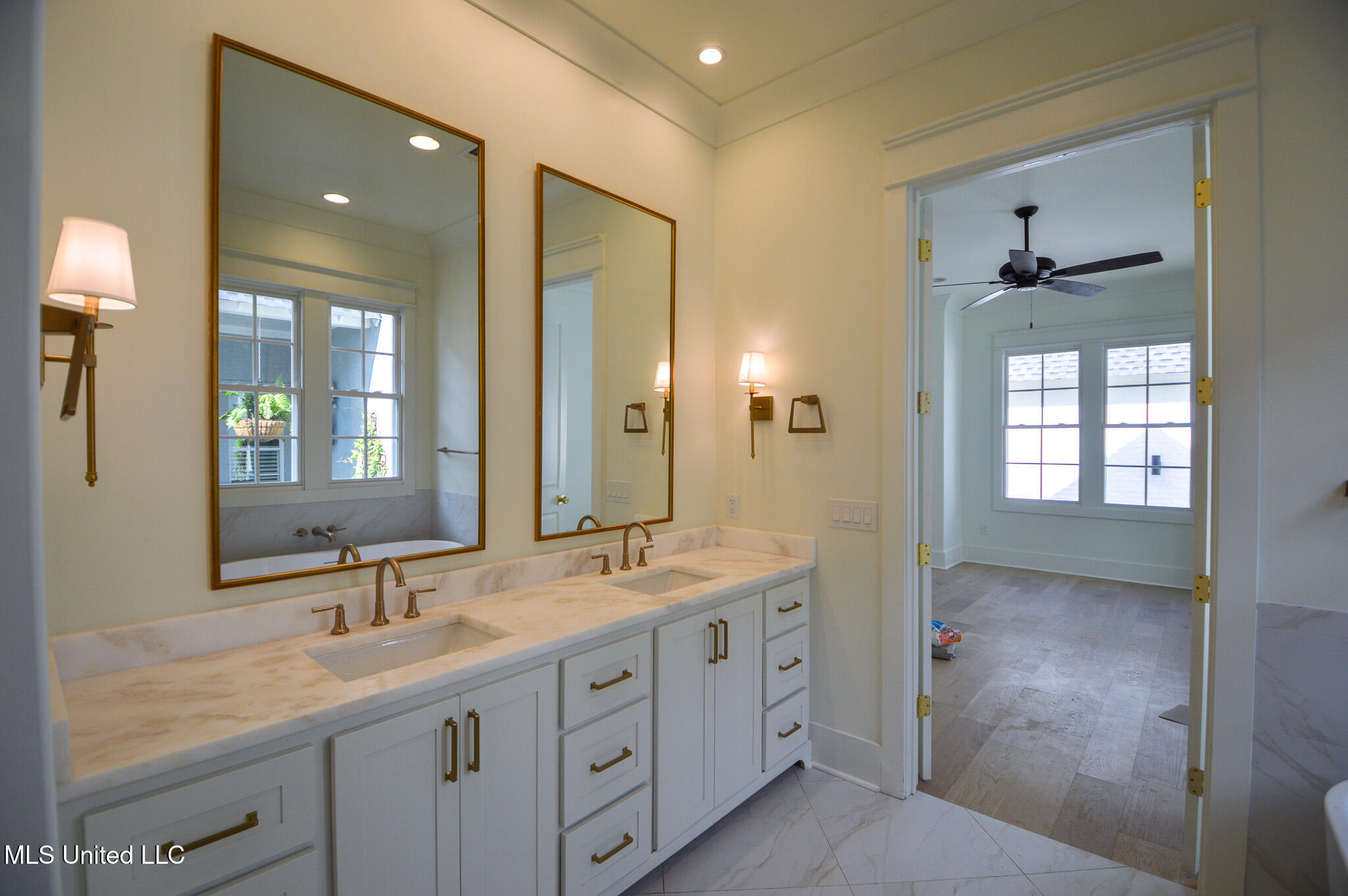 319 Ryan Avenue Property Photo 21