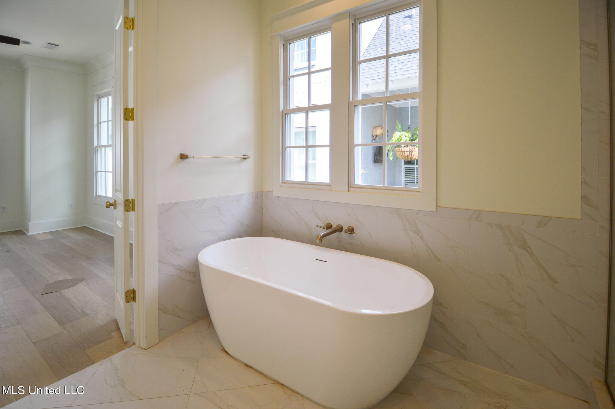 319 Ryan Avenue Property Photo 25