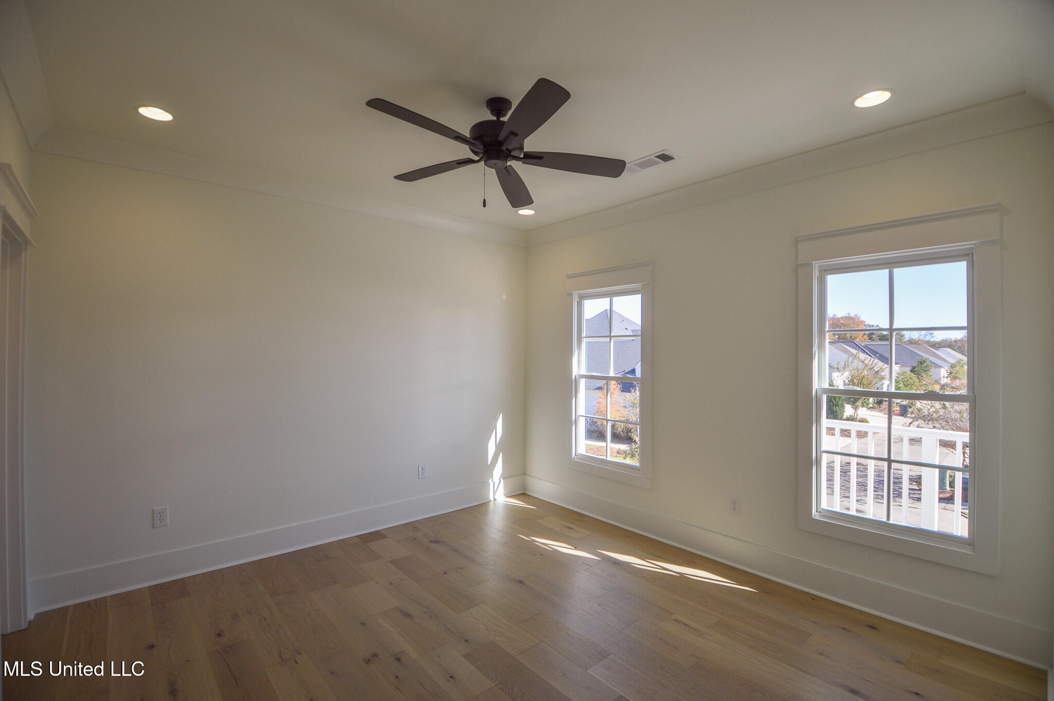 319 Ryan Avenue Property Photo 33