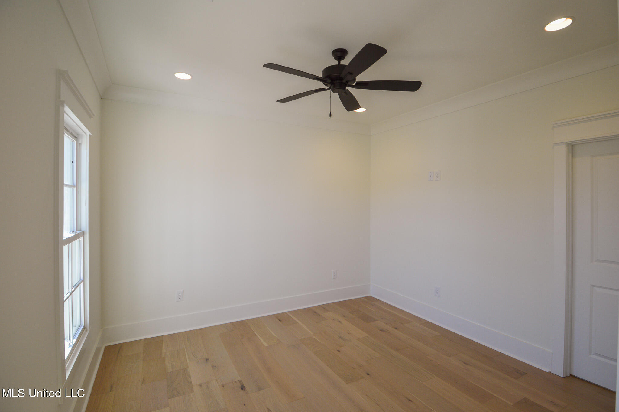 319 Ryan Avenue Property Photo 36