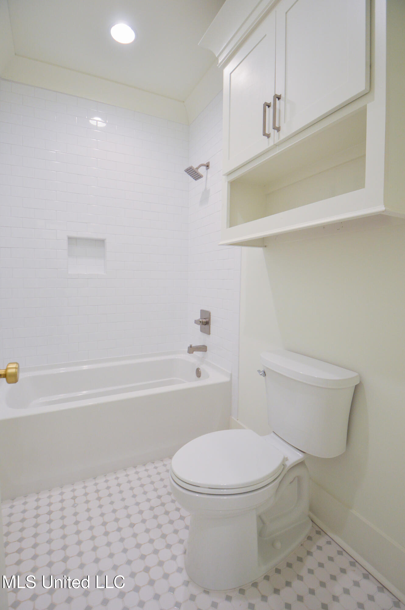 319 Ryan Avenue Property Photo 39