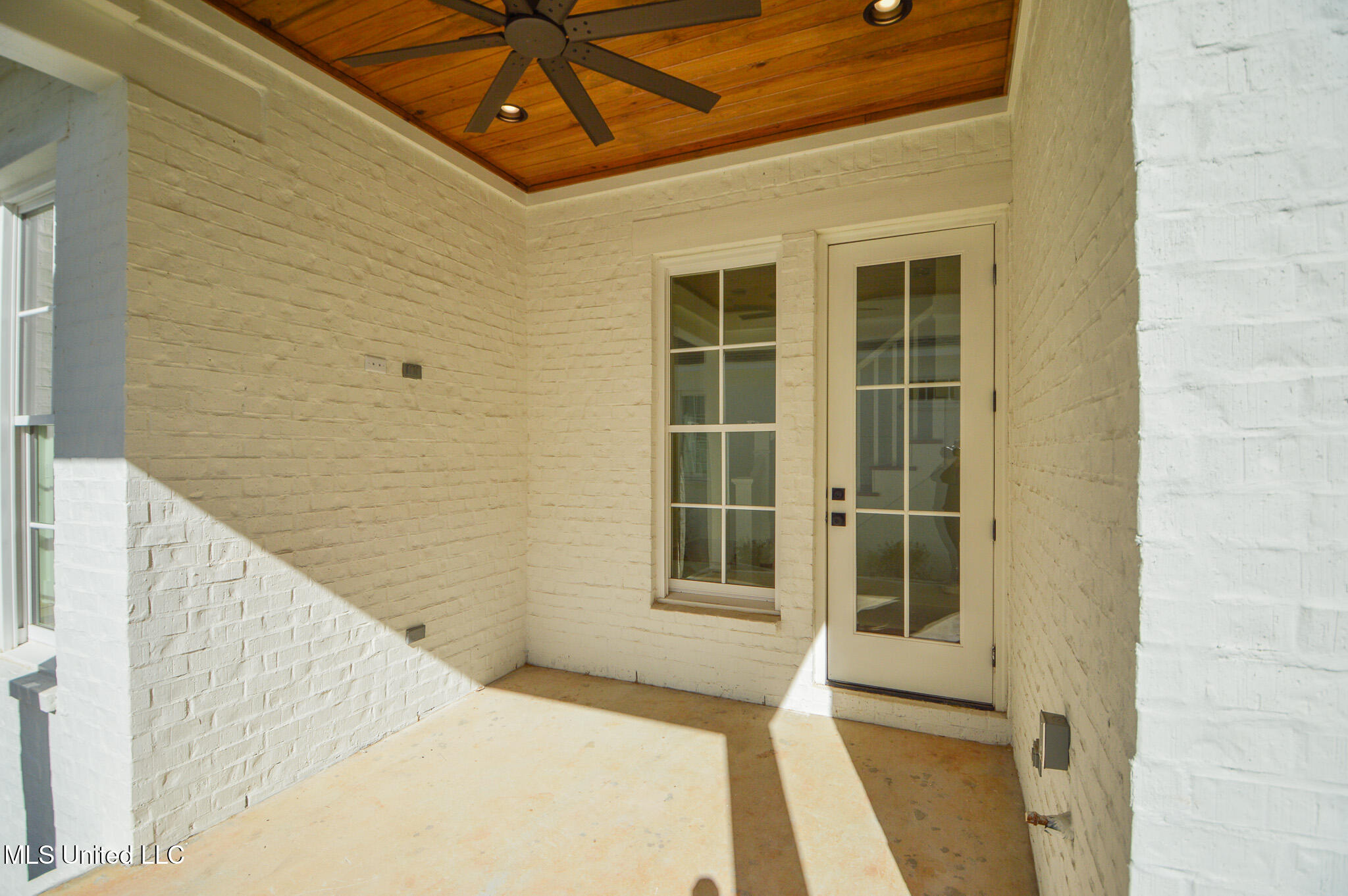 319 Ryan Avenue Property Photo 45