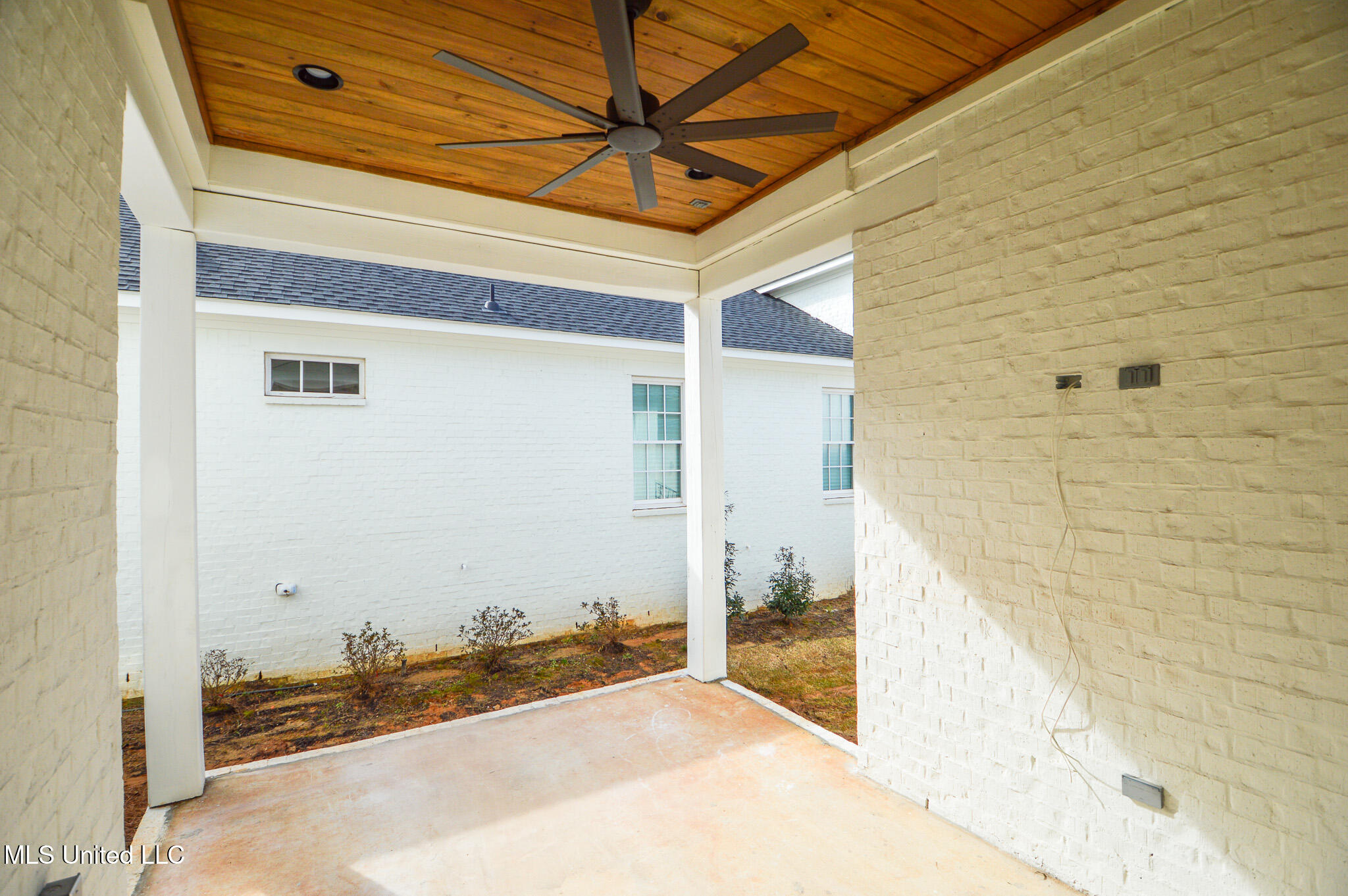 319 Ryan Avenue Property Photo 53