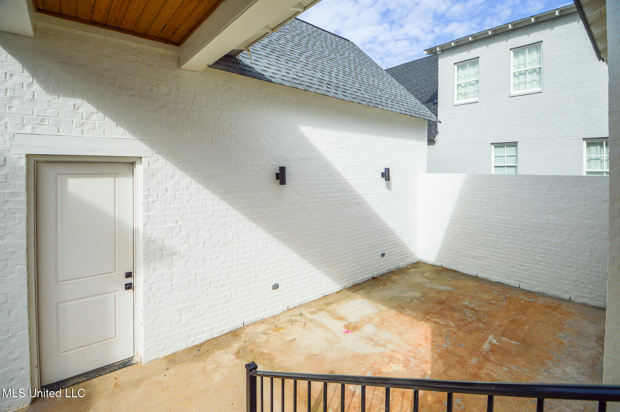 319 Ryan Avenue Property Photo 55