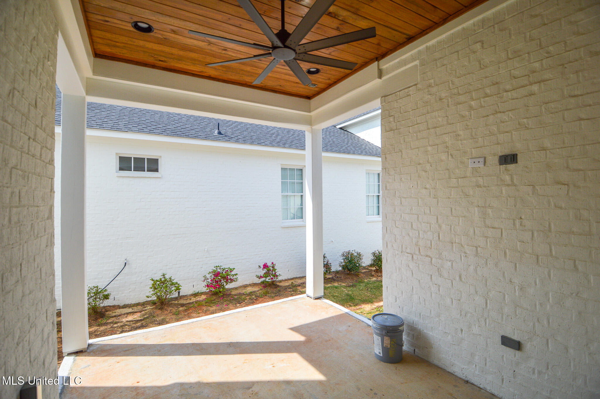 319 Ryan Avenue Property Photo 60