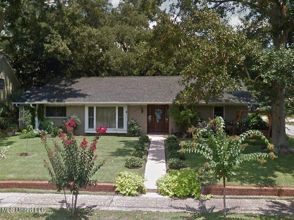 1112 Pascagoula Street Property Photo