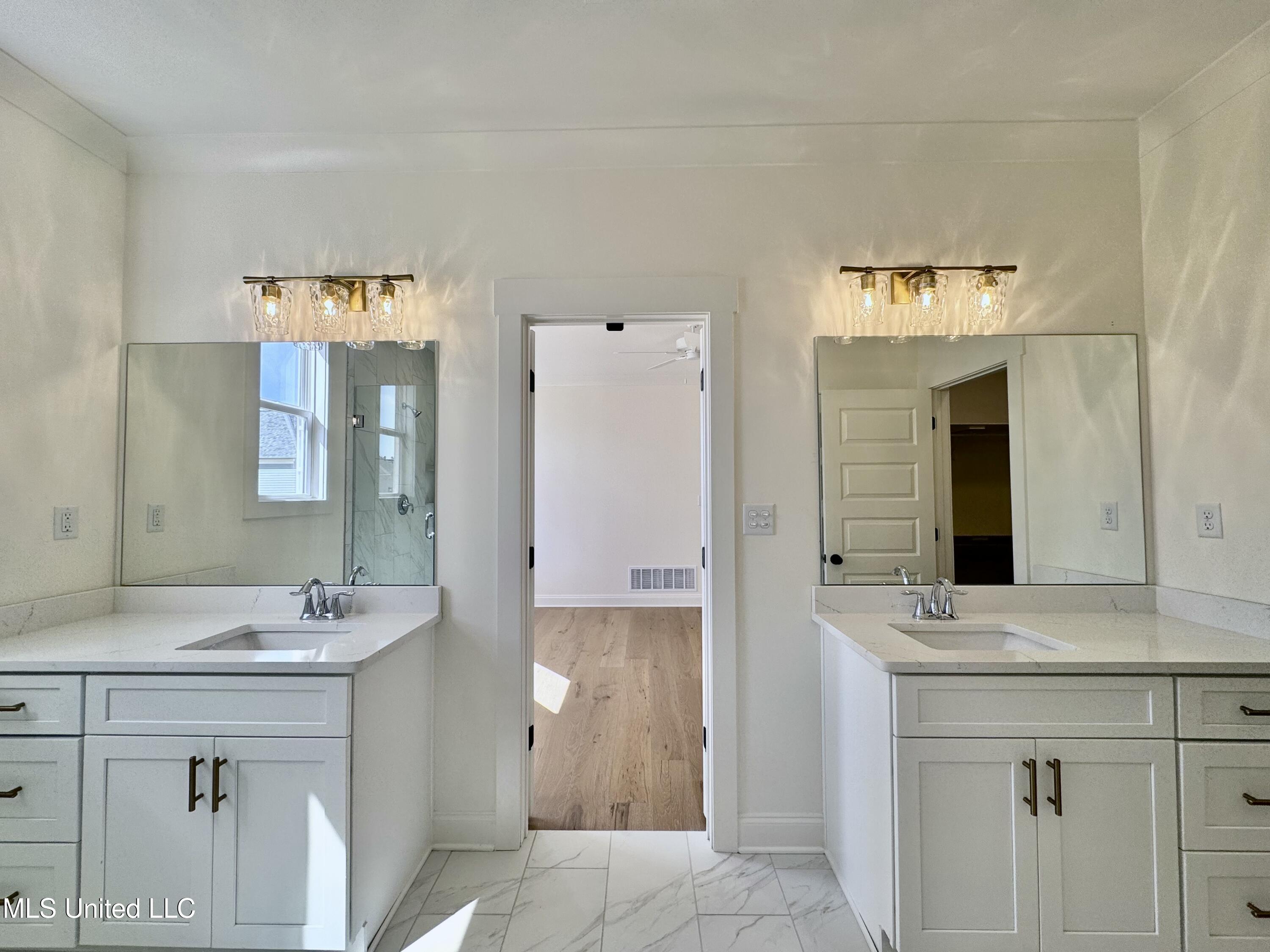 6640 Montclair Avenue Property Photo 10