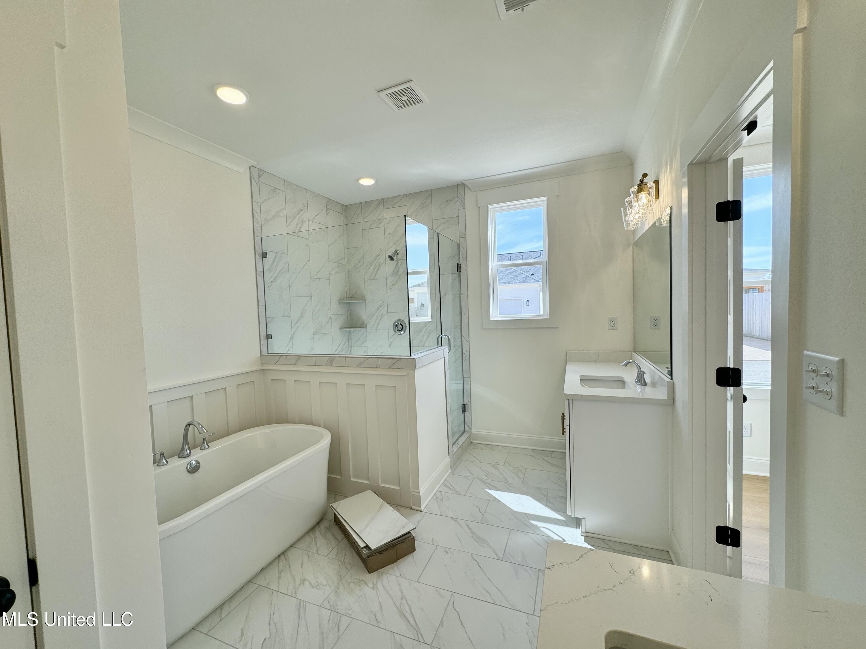 6640 Montclair Avenue Property Photo 11