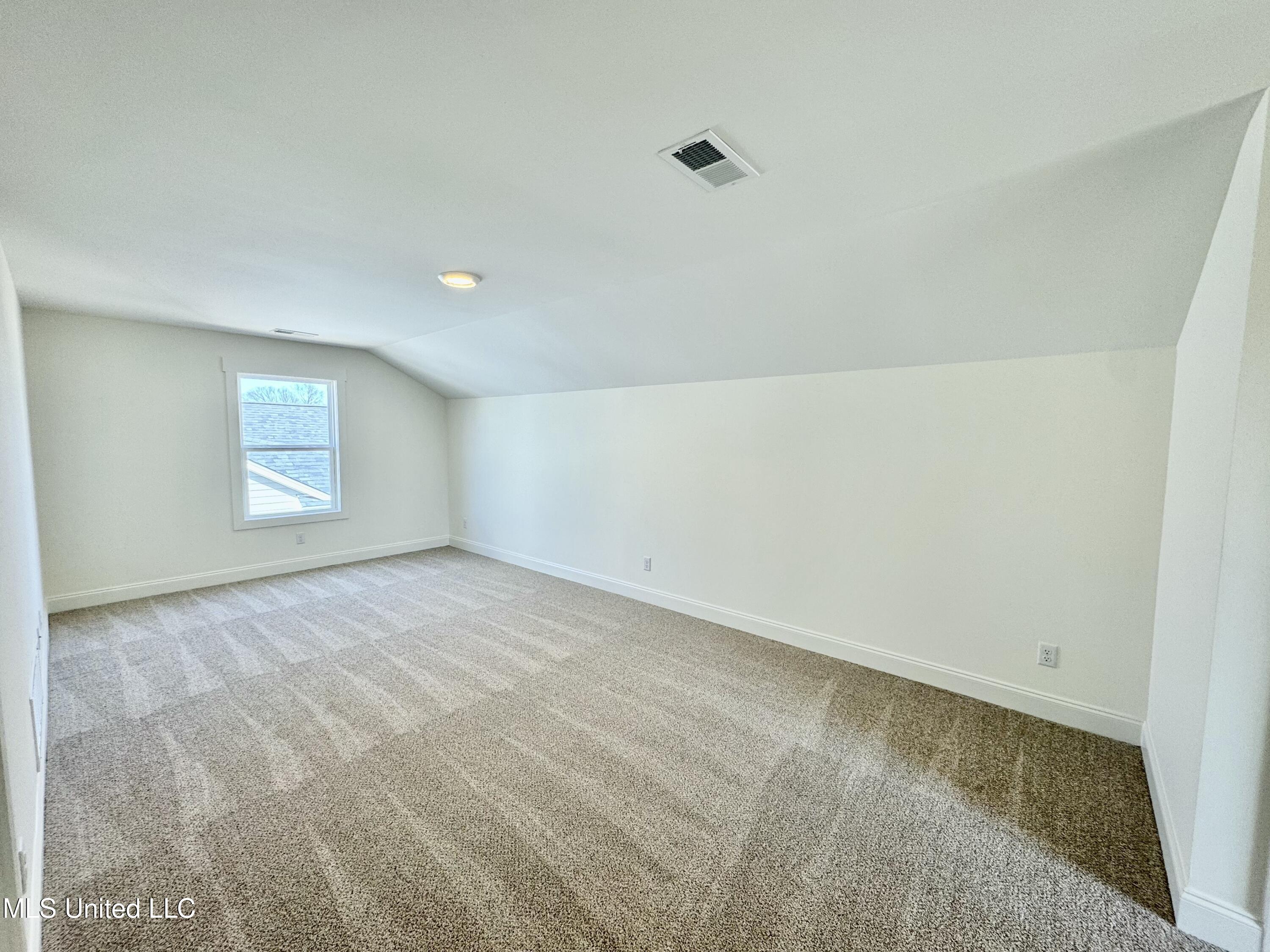 6640 Montclair Avenue Property Photo 14