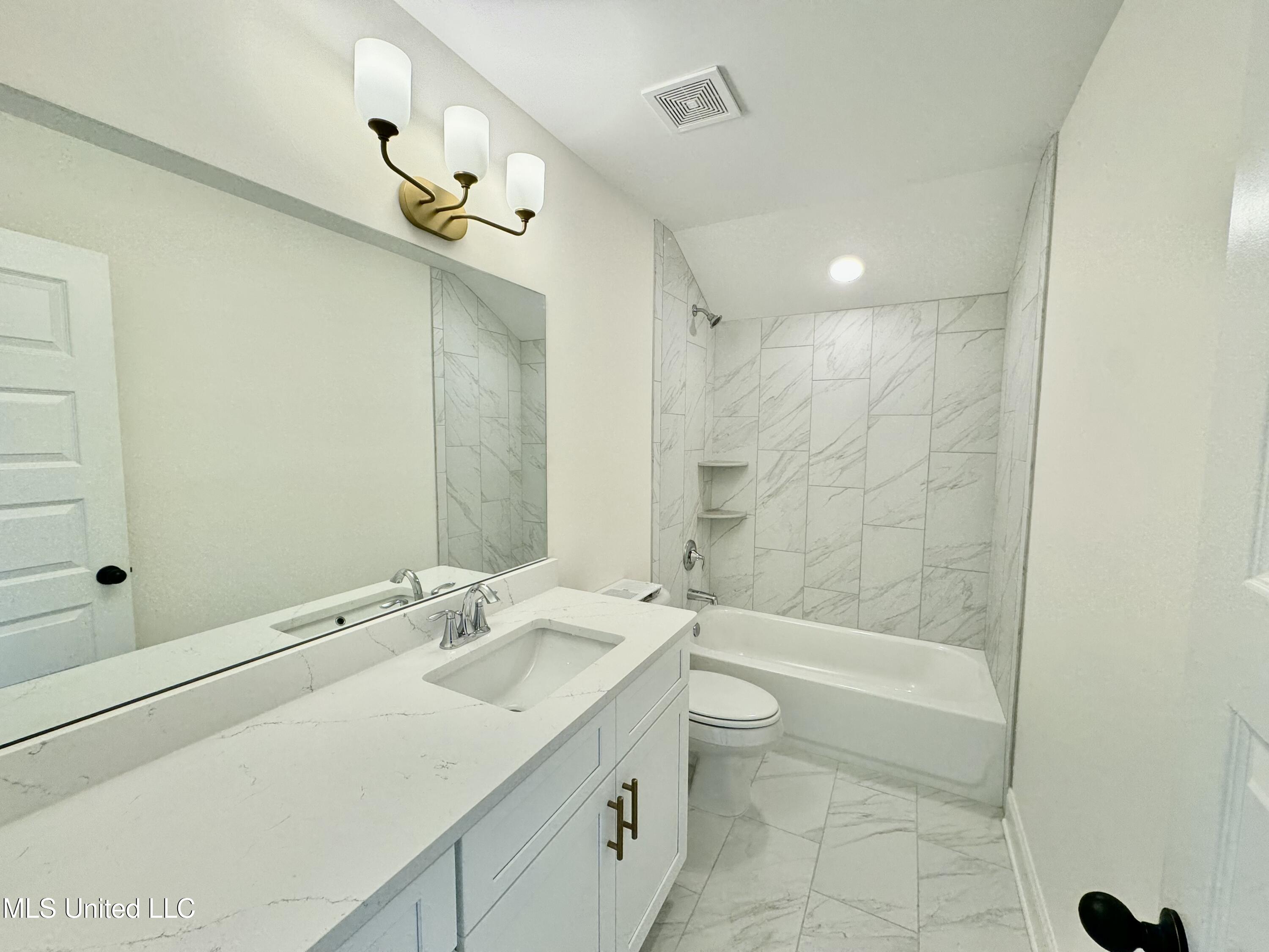 6640 Montclair Avenue Property Photo 15