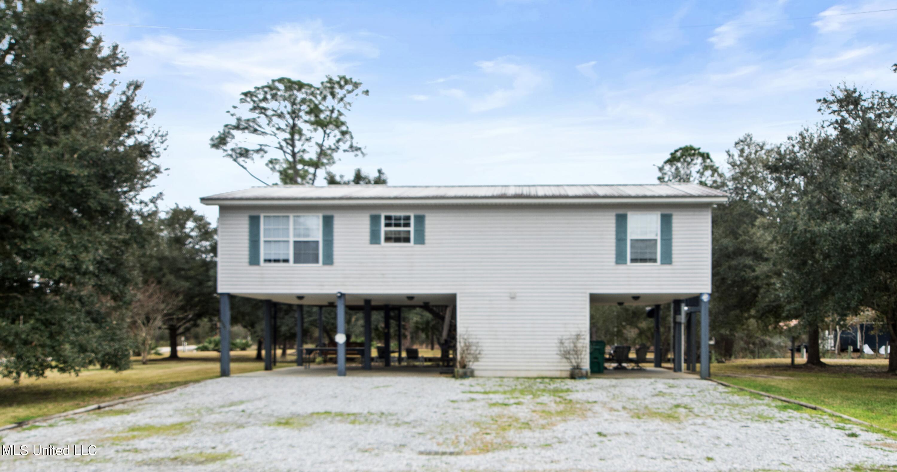 6007 4th Street Property Photo 1