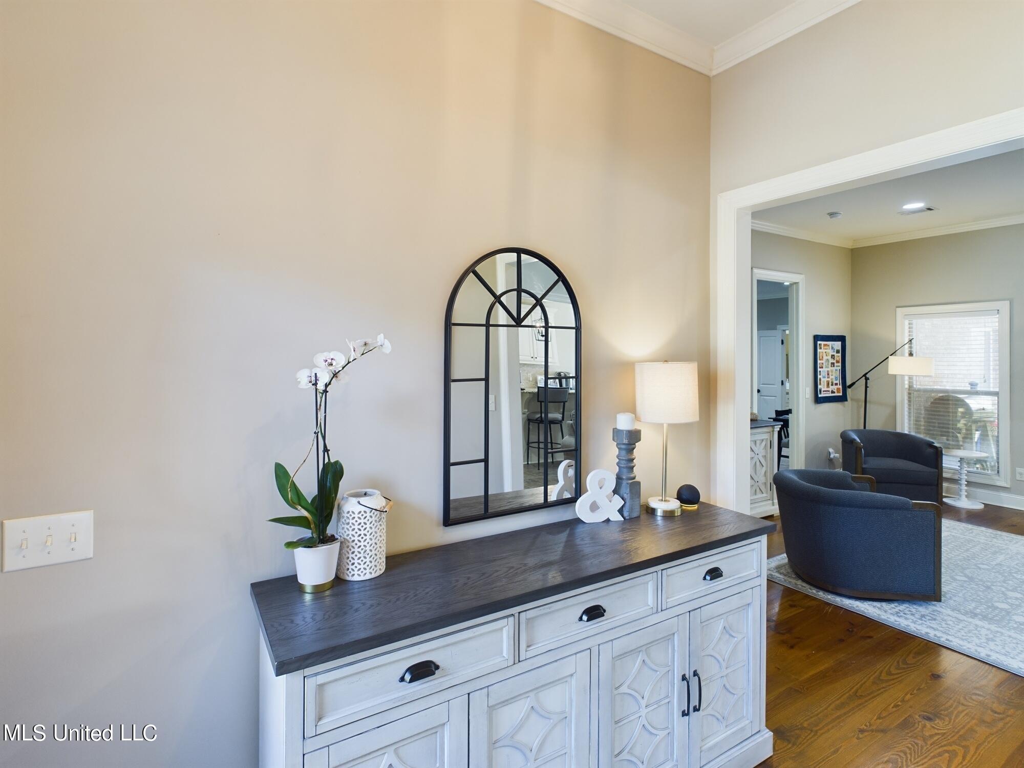 125 Trailbridge Crossing Property Photo 3