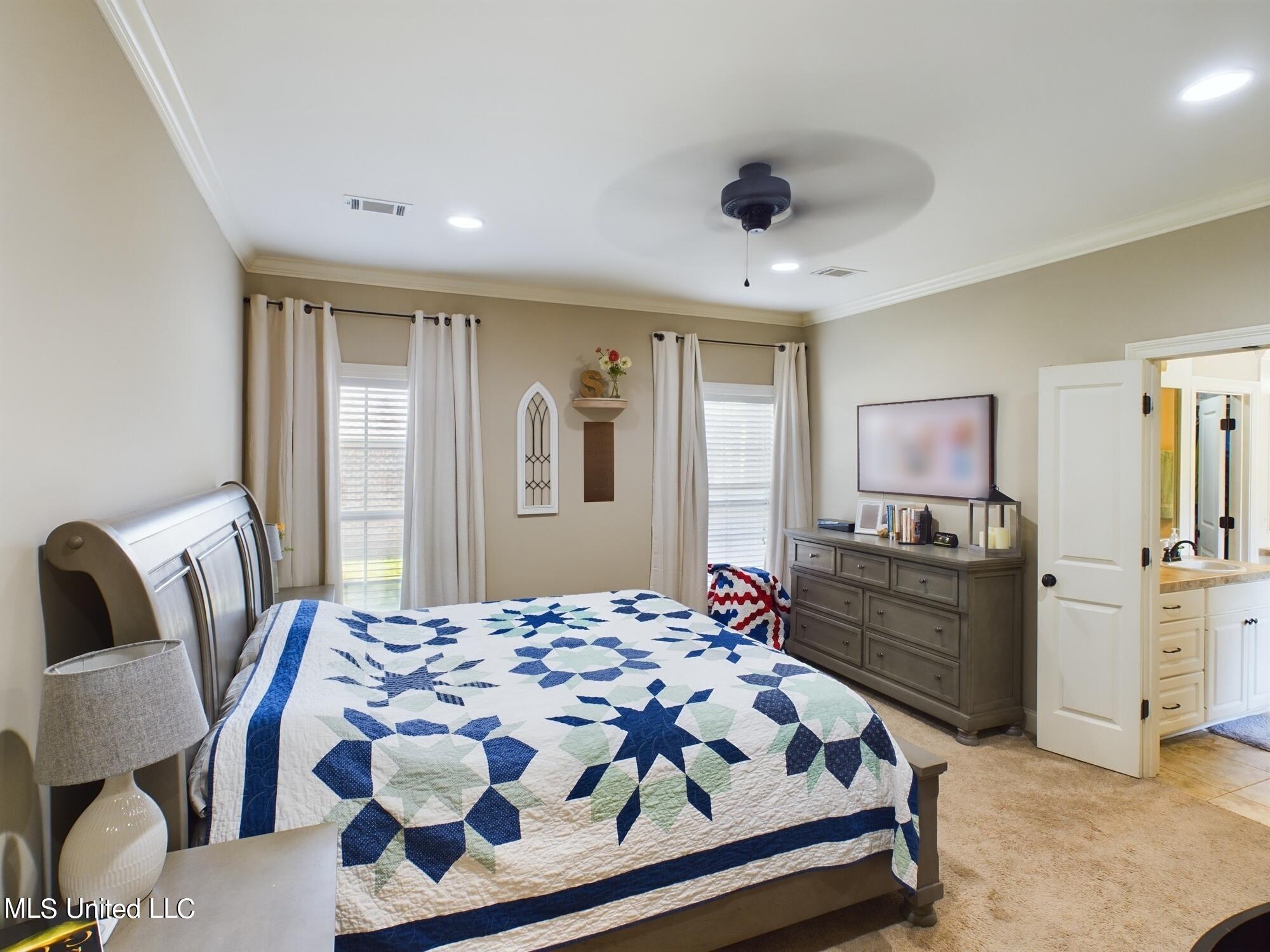 125 Trailbridge Crossing Property Photo 15