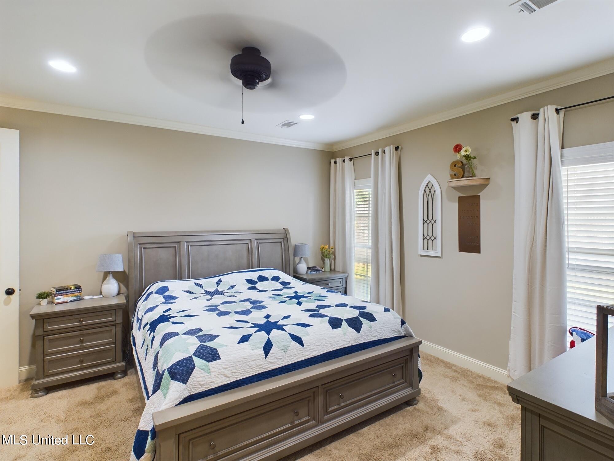 125 Trailbridge Crossing Property Photo 16