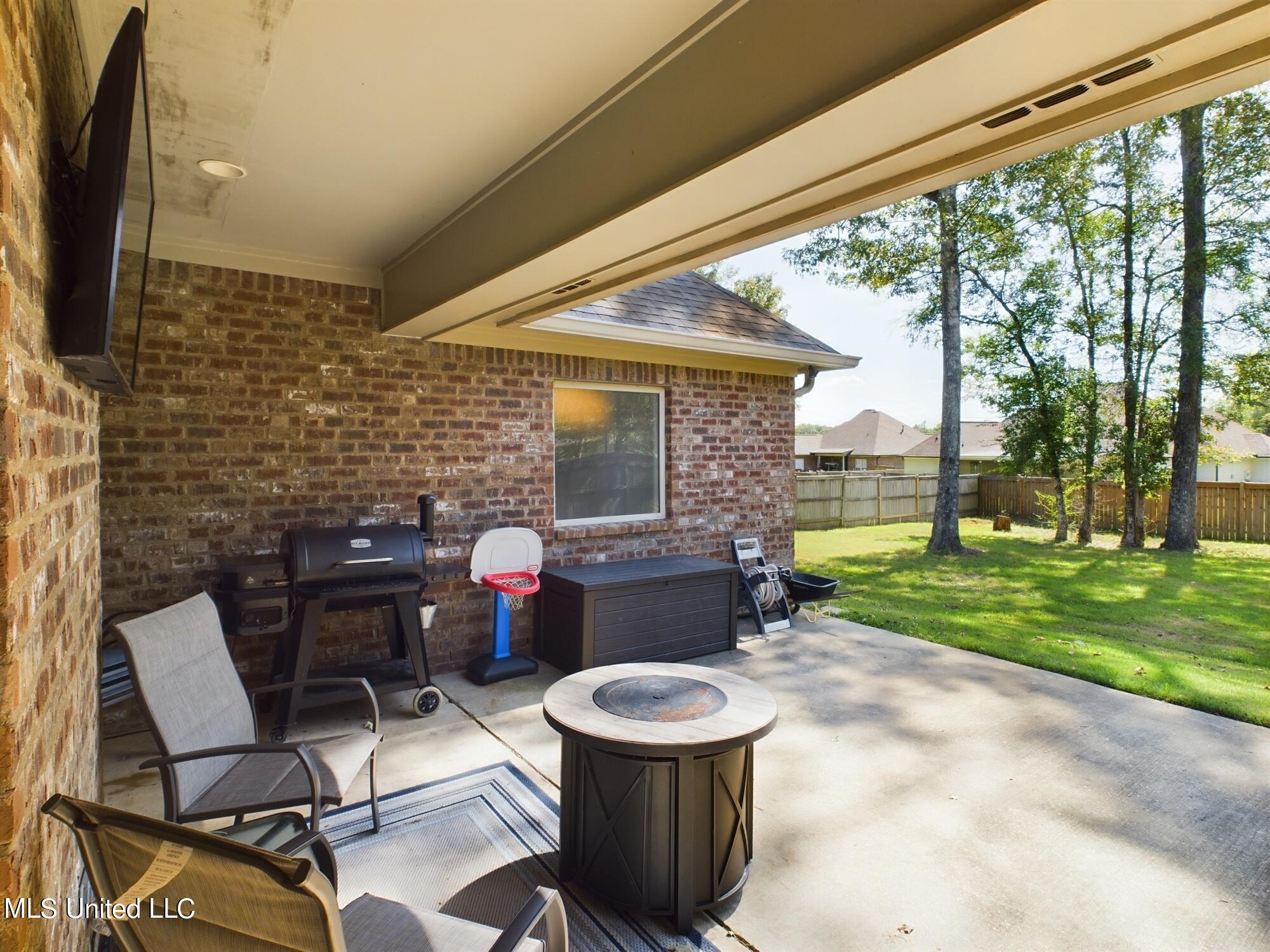 125 Trailbridge Crossing Property Photo 24