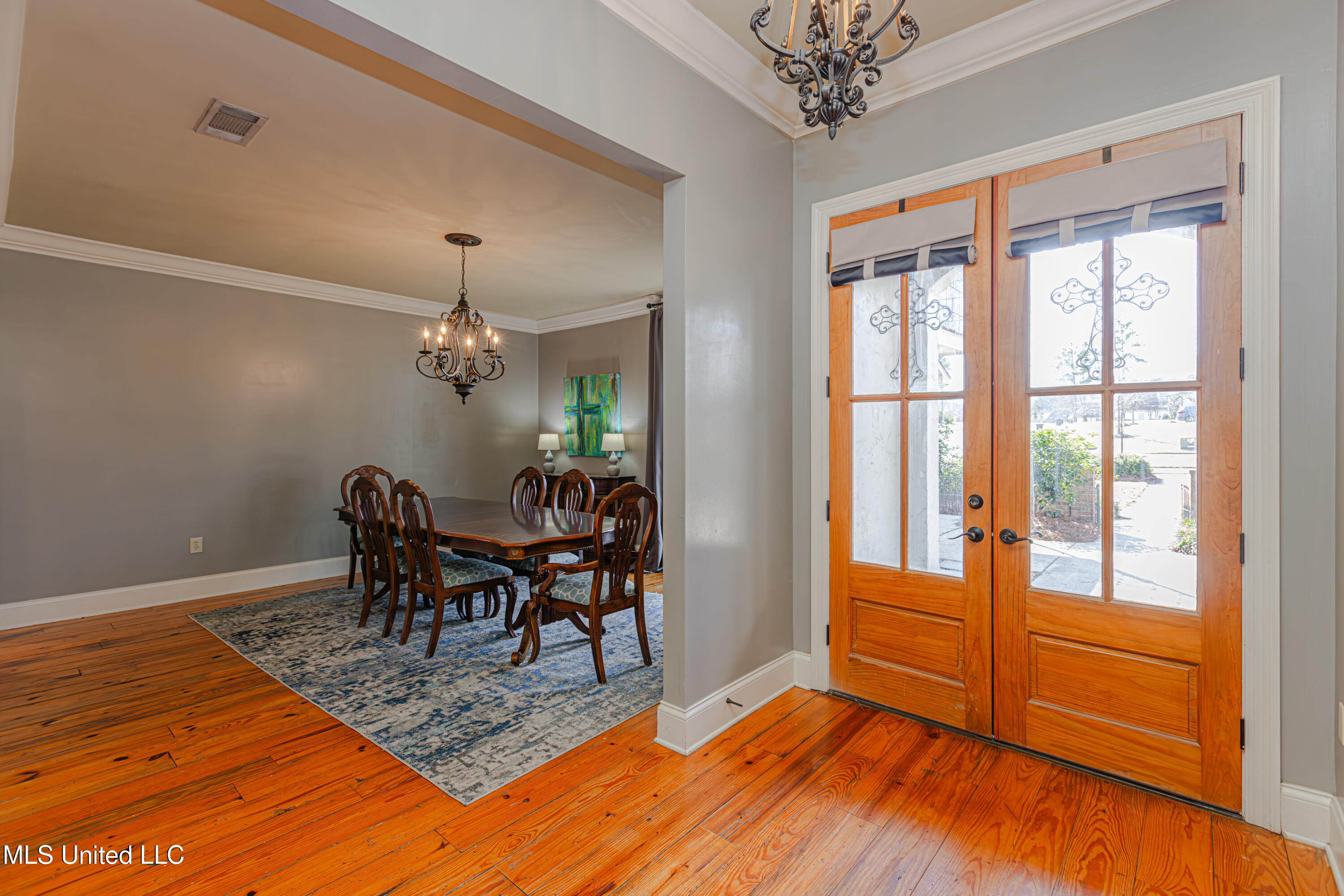 281 Lake Village Drive Property Photo 13