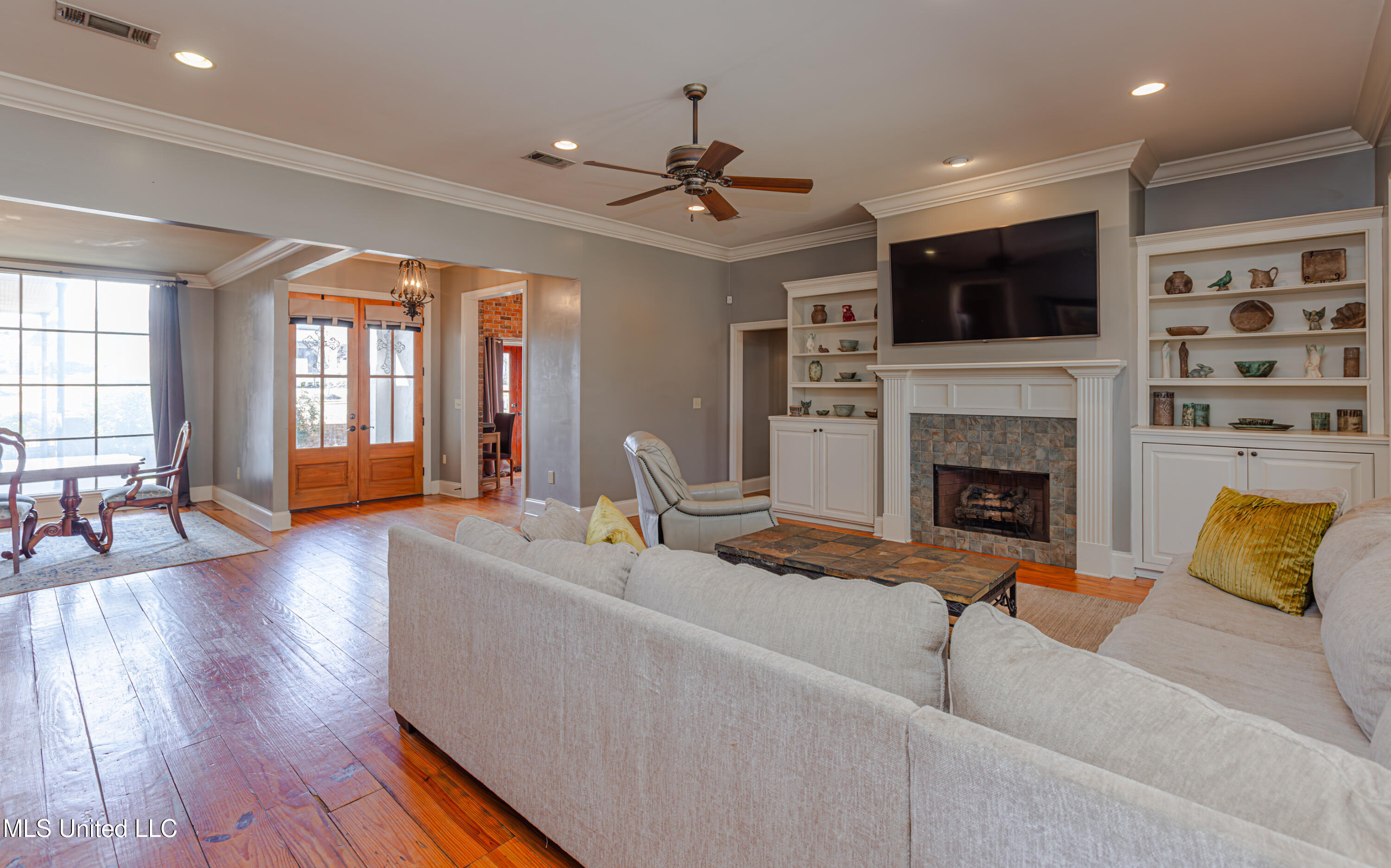 281 Lake Village Drive Property Photo 20