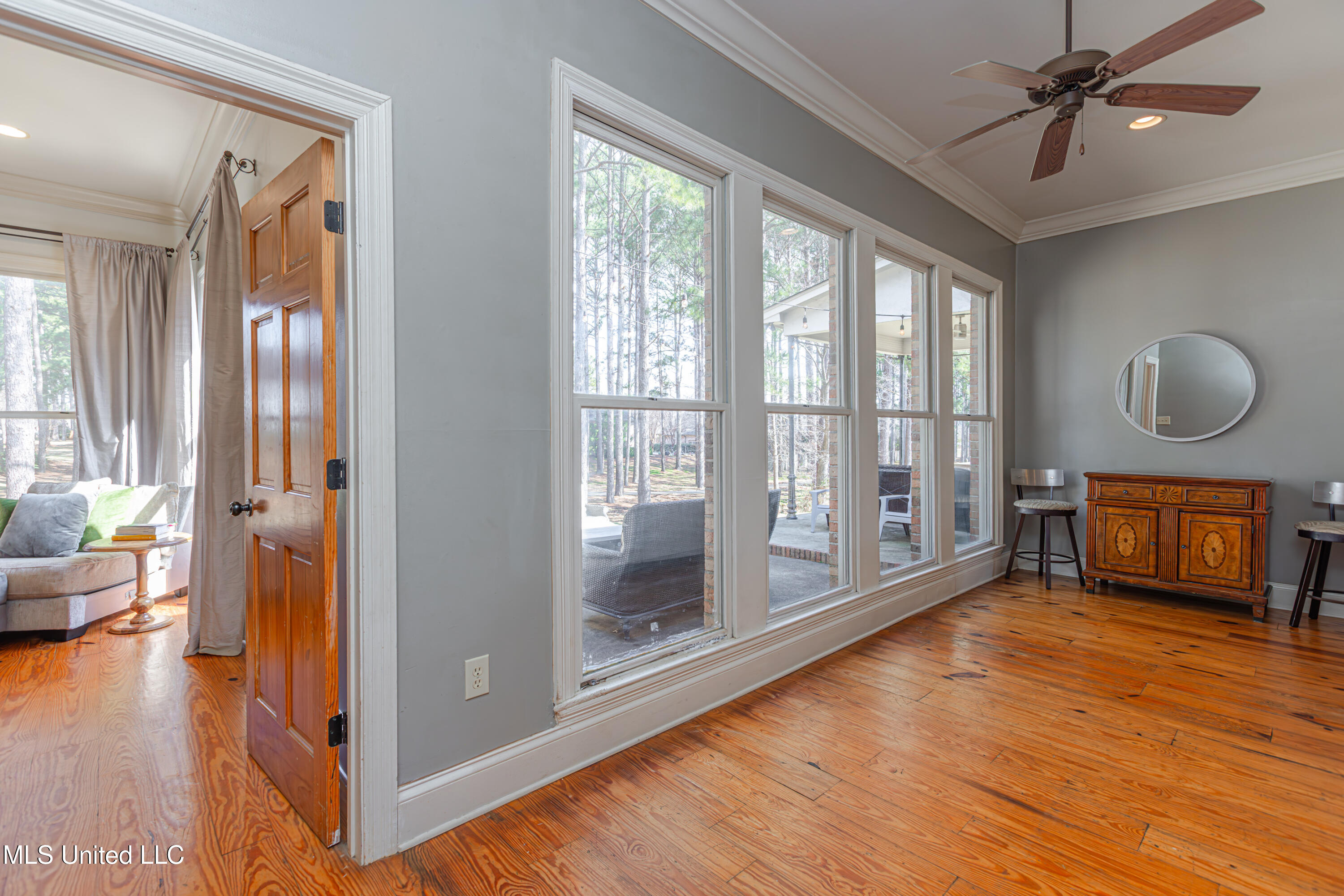 281 Lake Village Drive Property Photo 24