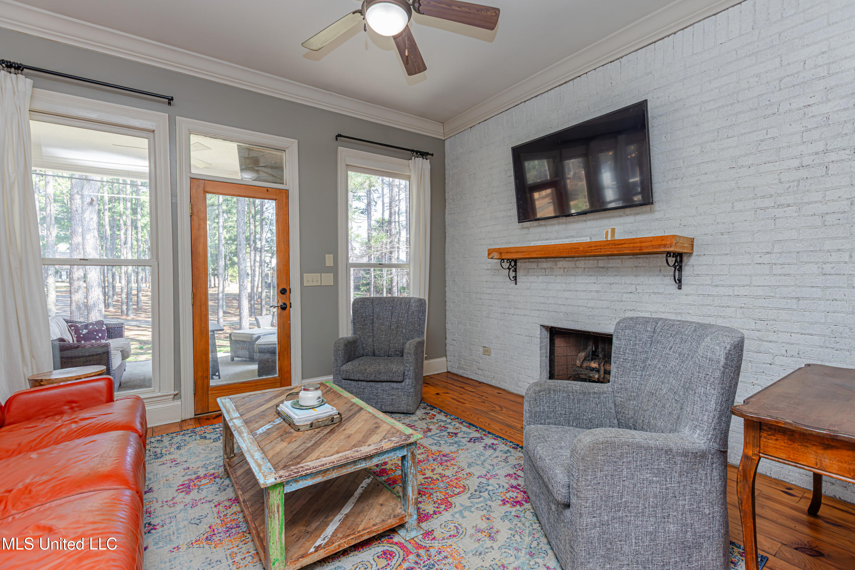 281 Lake Village Drive Property Photo 27