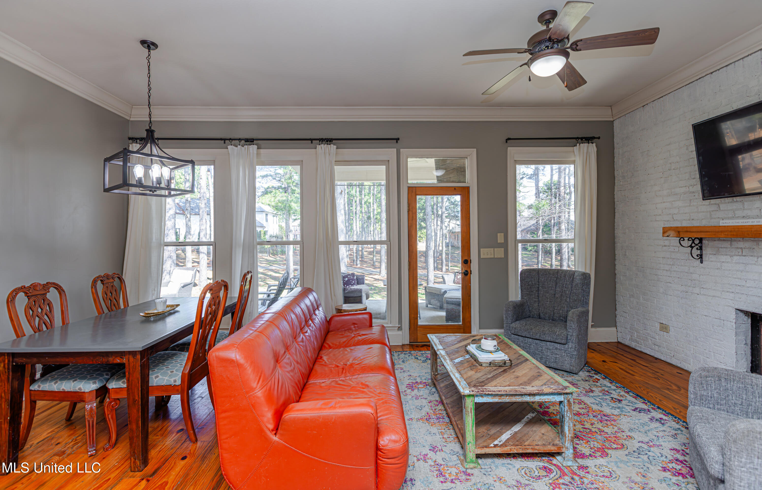 281 Lake Village Drive Property Photo 28