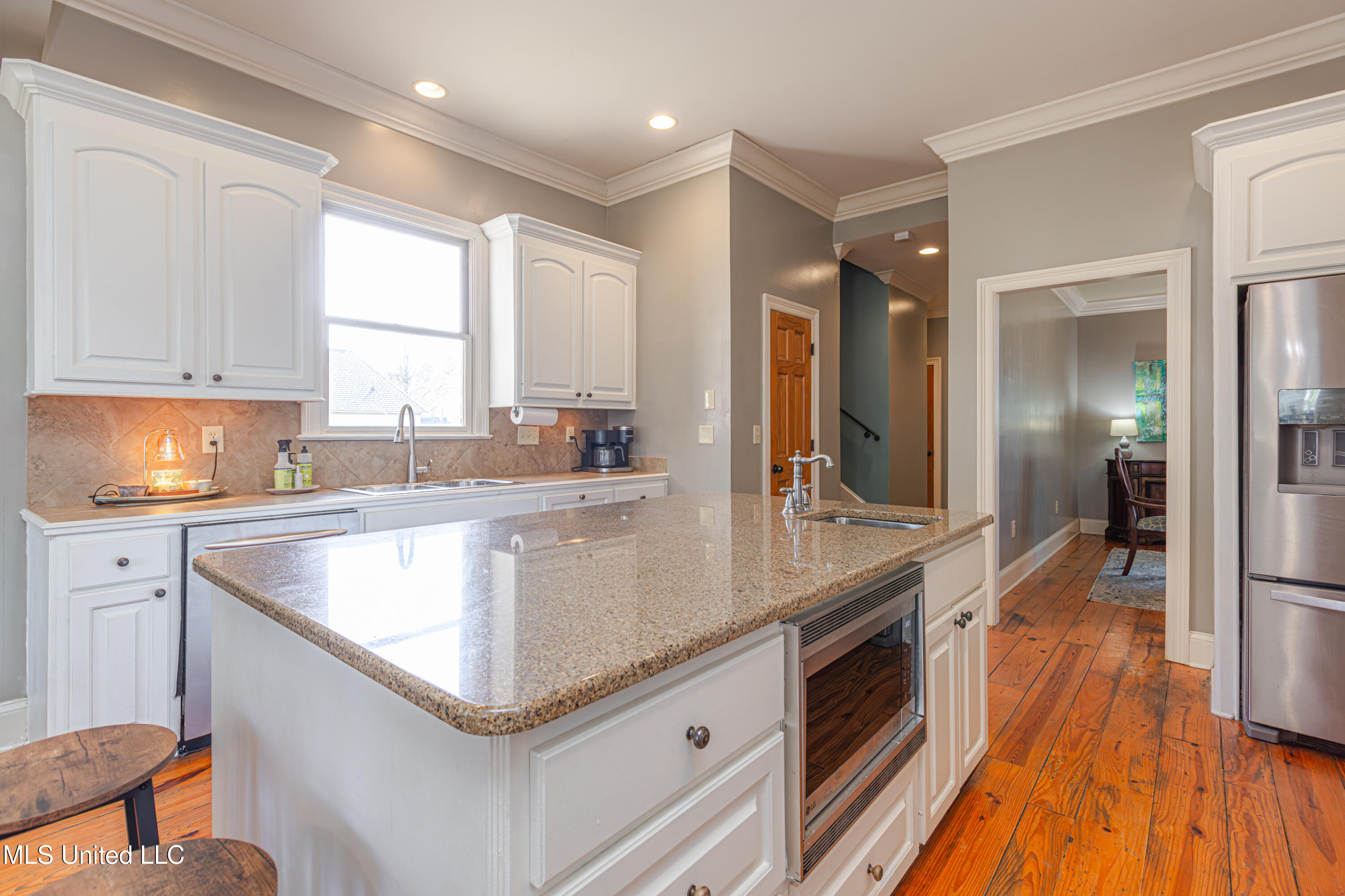 281 Lake Village Drive Property Photo 30