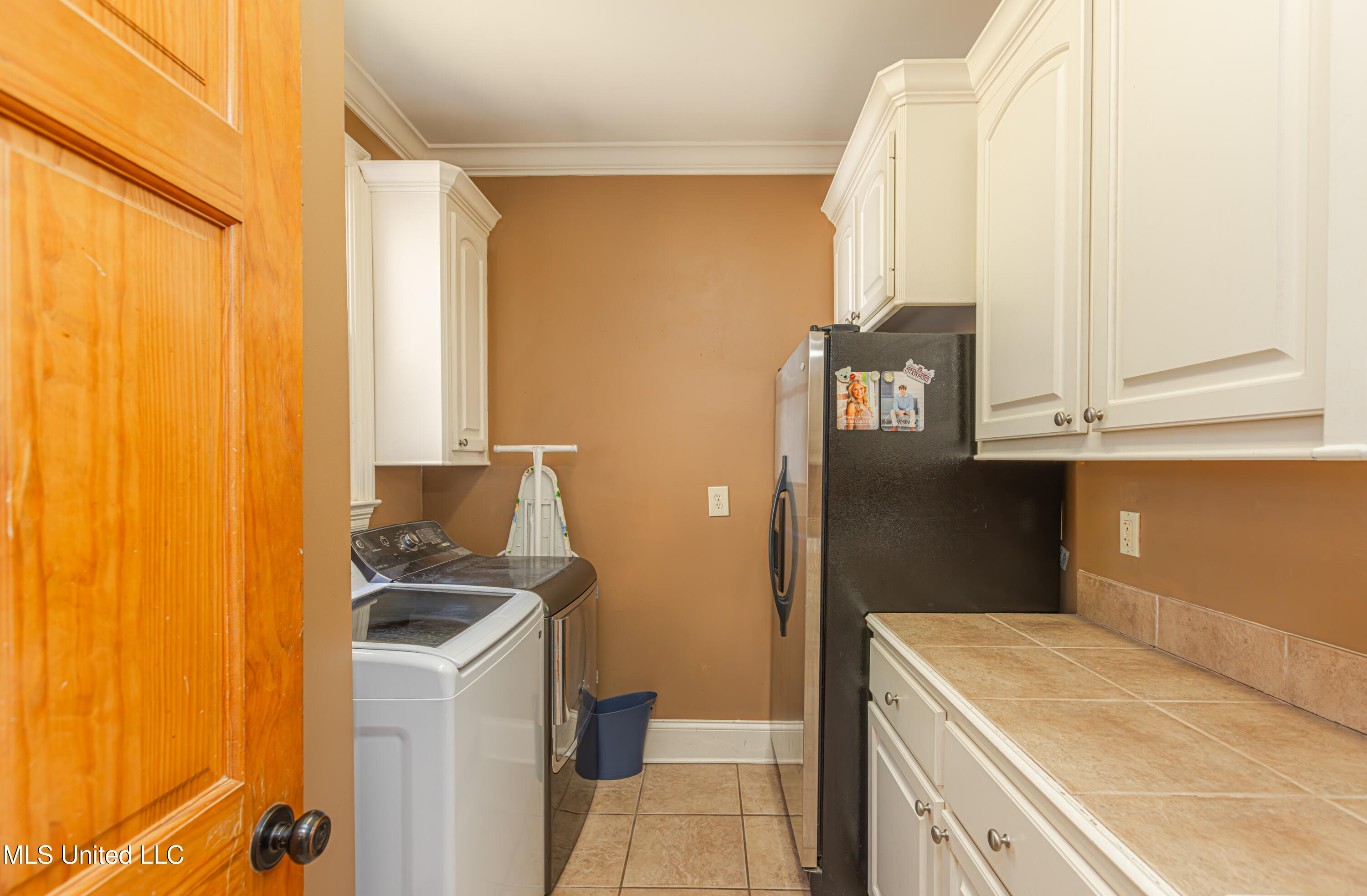 281 Lake Village Drive Property Photo 42