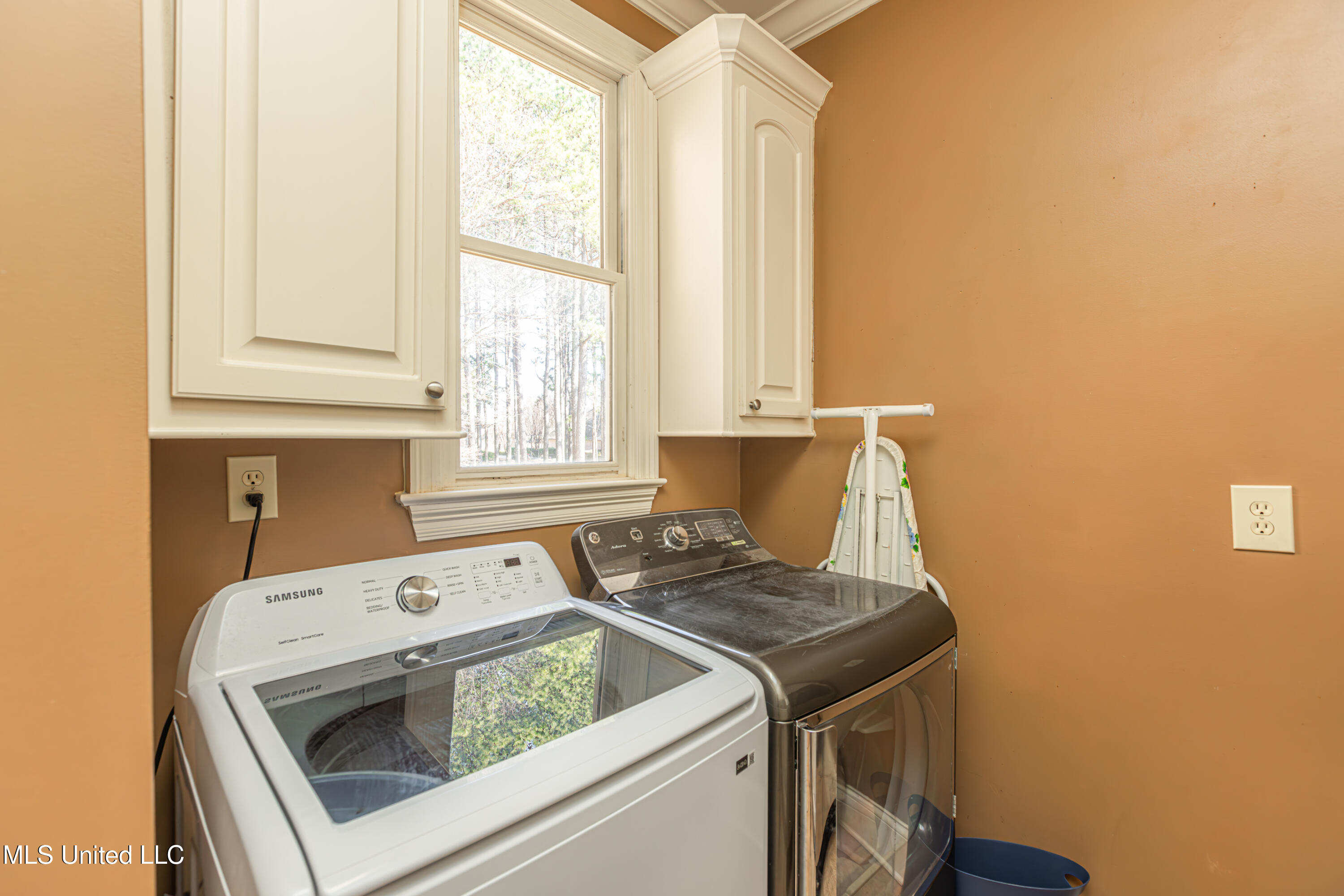 281 Lake Village Drive Property Photo 43