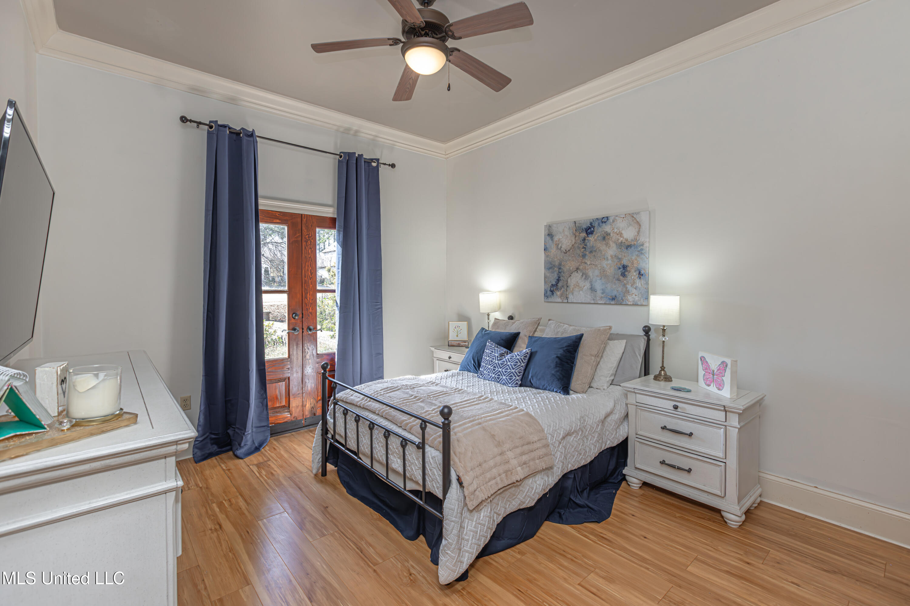 281 Lake Village Drive Property Photo 45